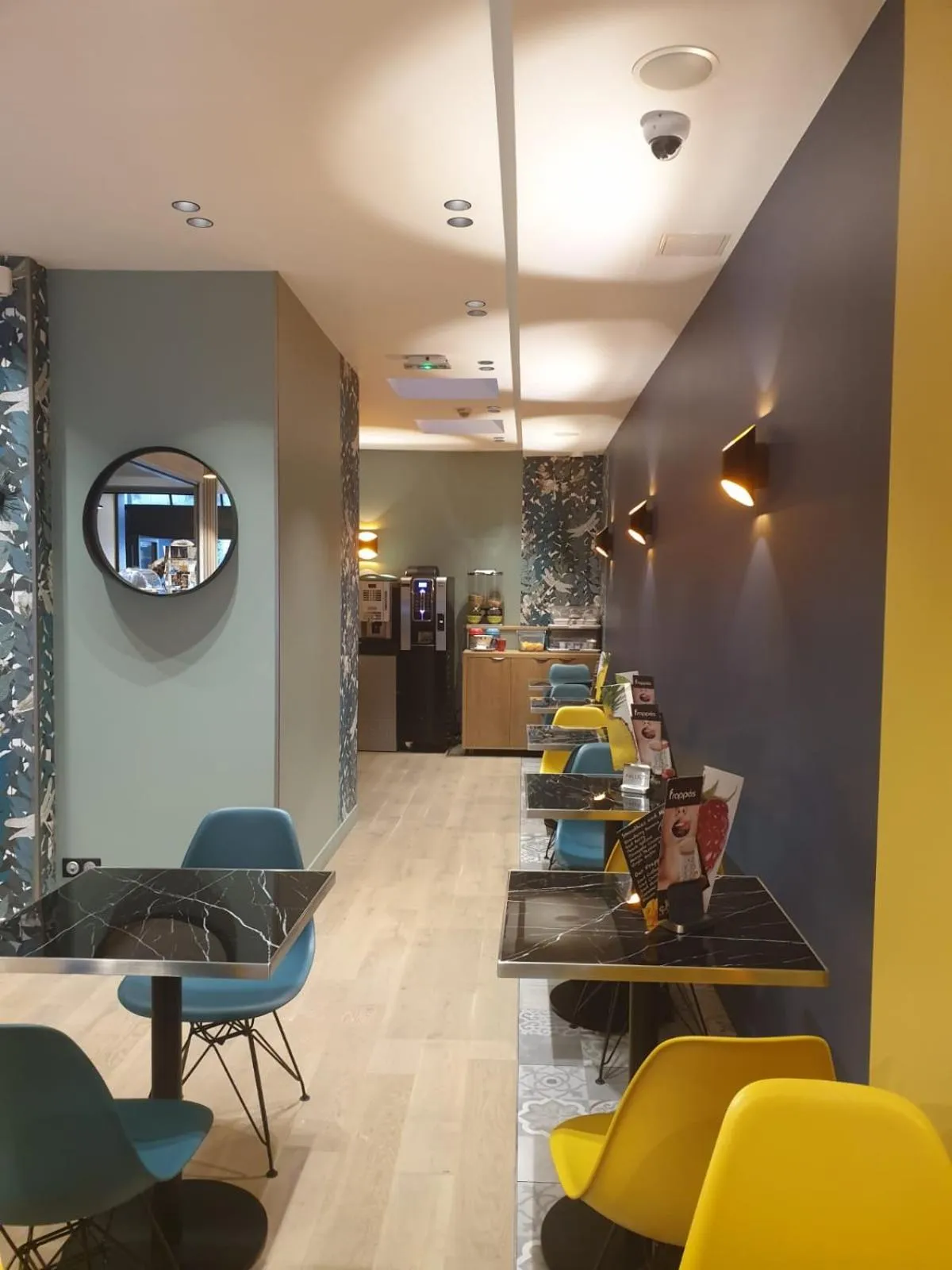 Panam Hotel PARIS GAMBETTA- Place Gambetta-Mairie du 20 emme