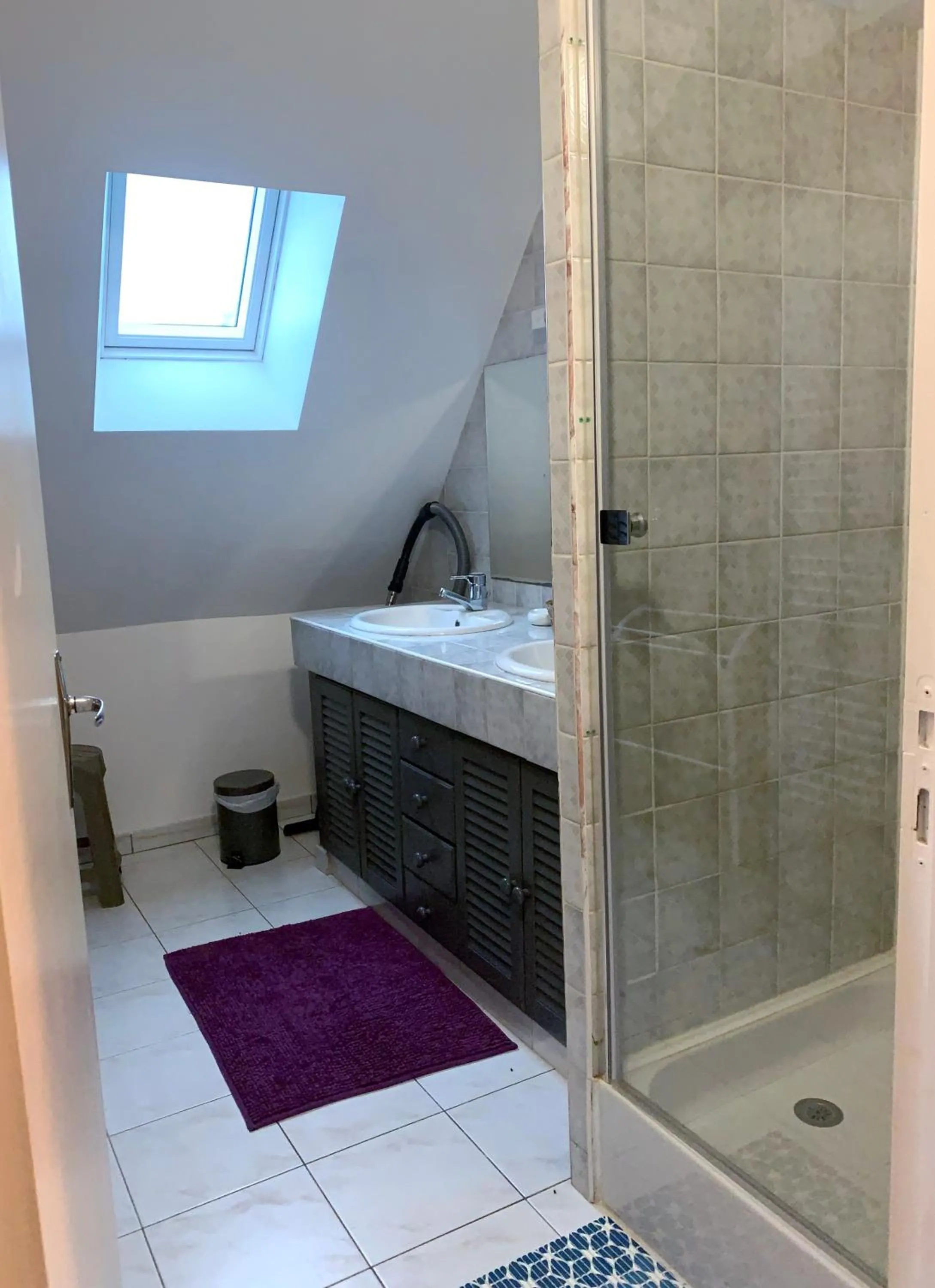 Bathroom in La Costonnerie