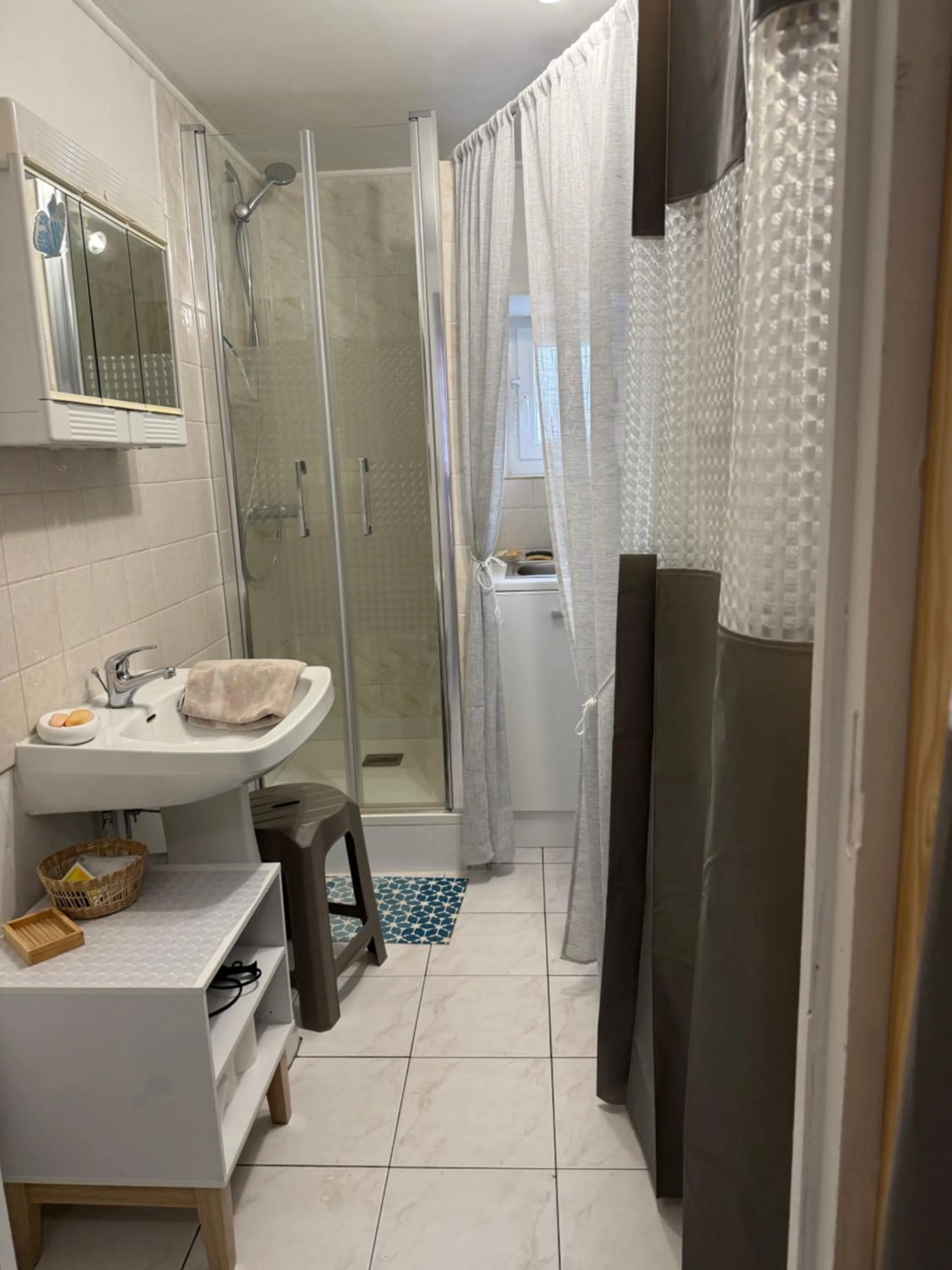 Bathroom in La Costonnerie