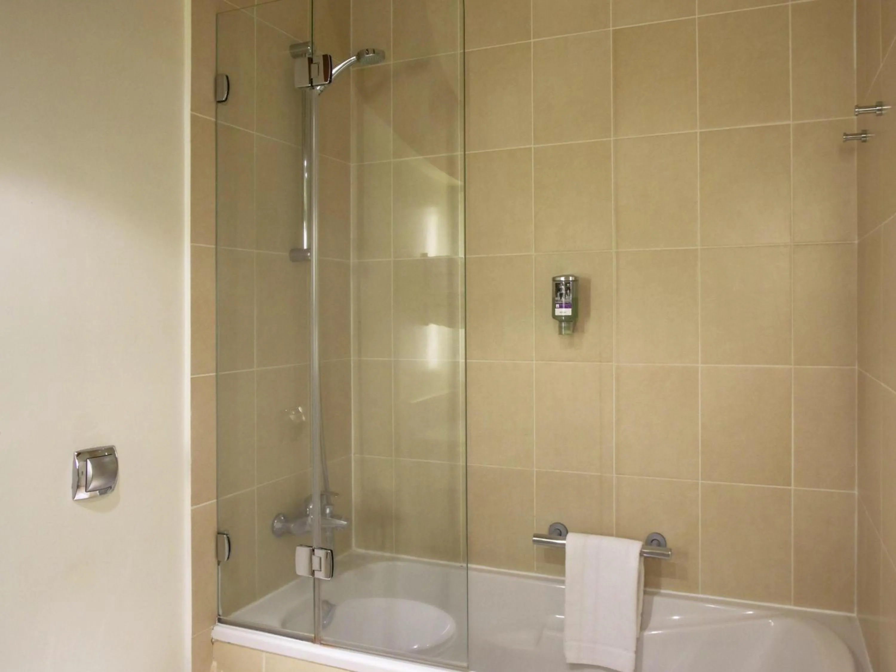 Bedroom in Mercure Orléans Centre Bords de Loire