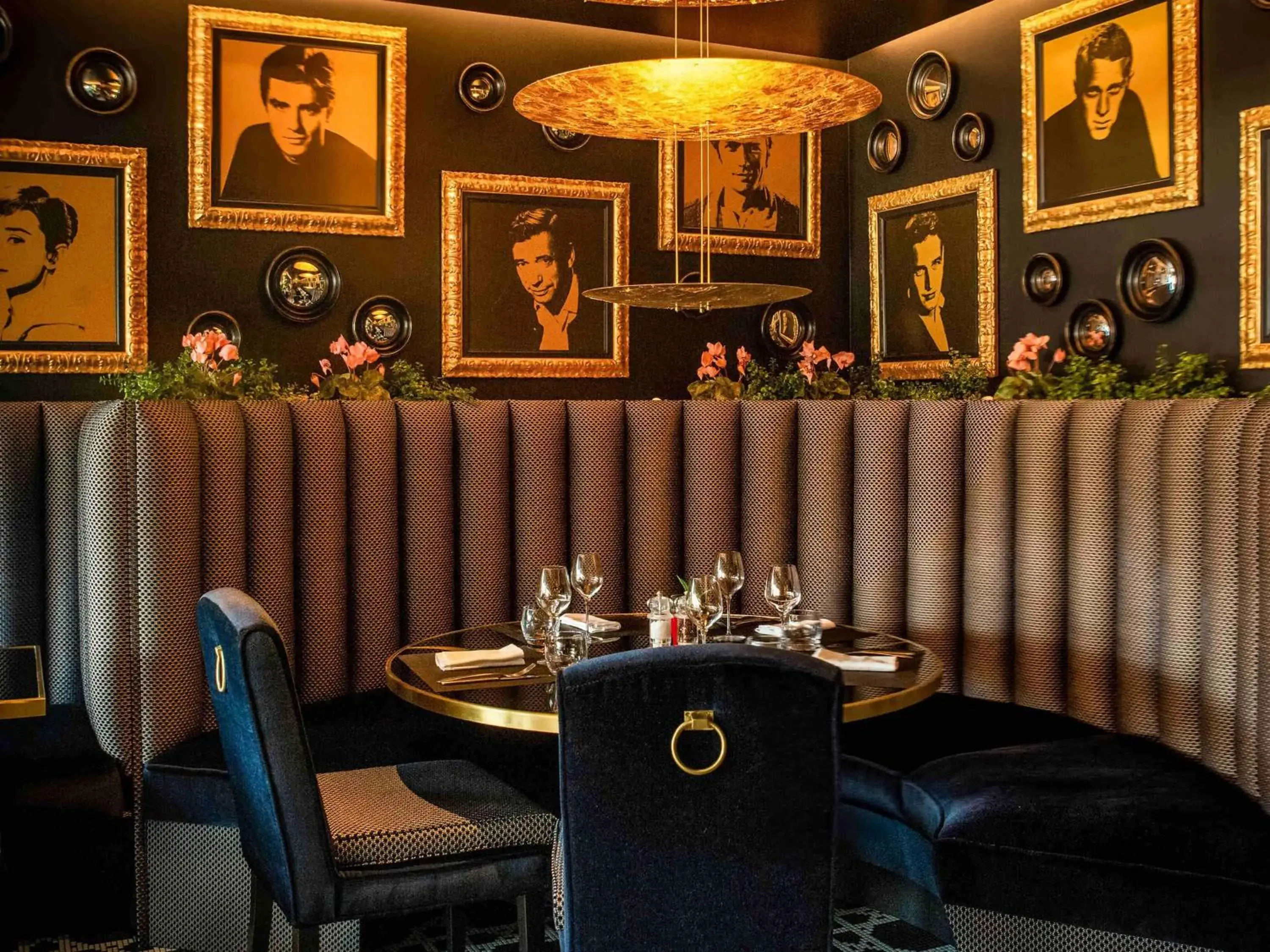 Restaurant/places to eat in Mercure Orléans Centre Bords de Loire Restaurant/places to eat in Mercure Orléans Centre Bords de Loire