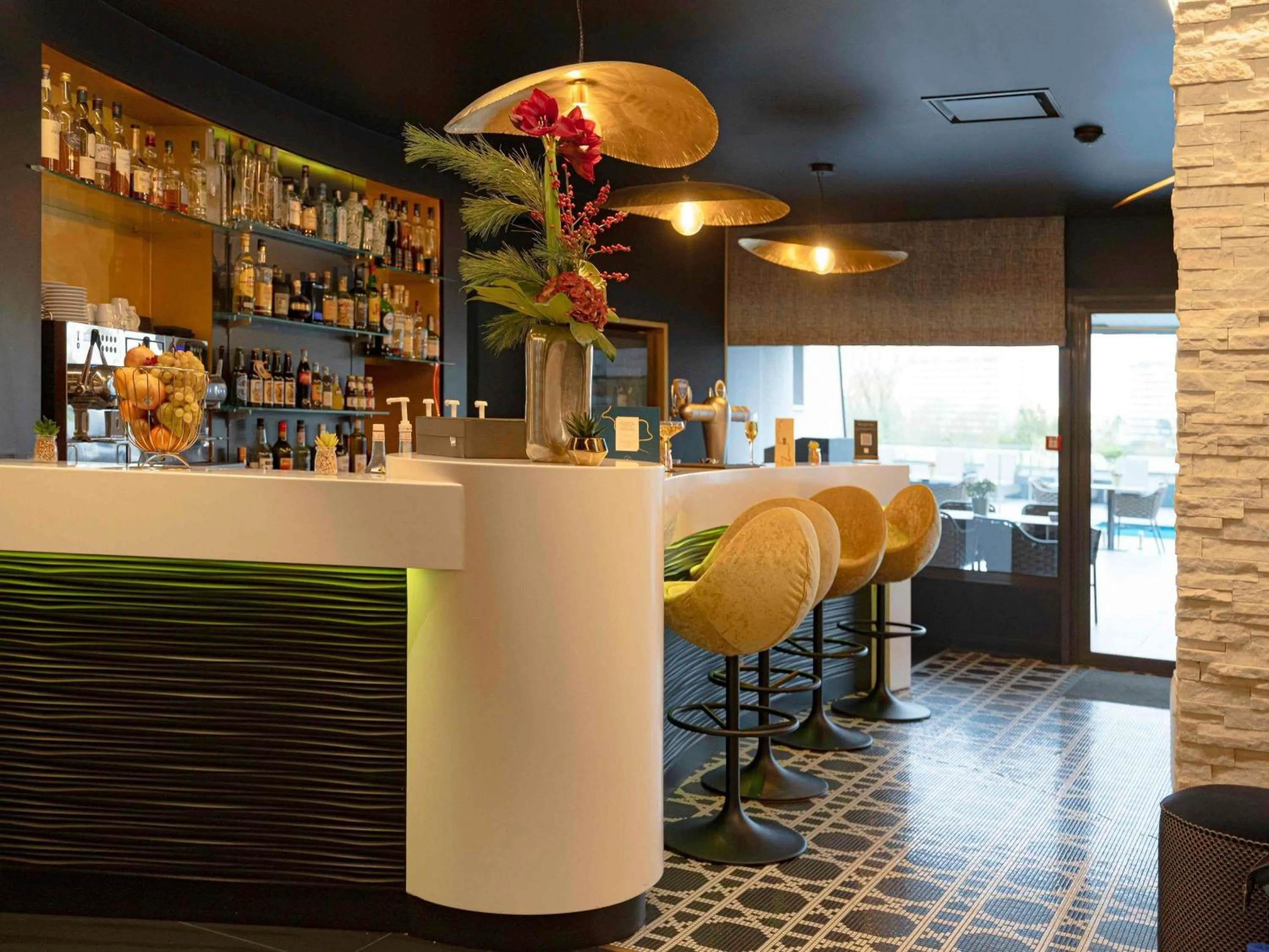 Lounge or bar in Mercure Orléans Centre Bords de Loire