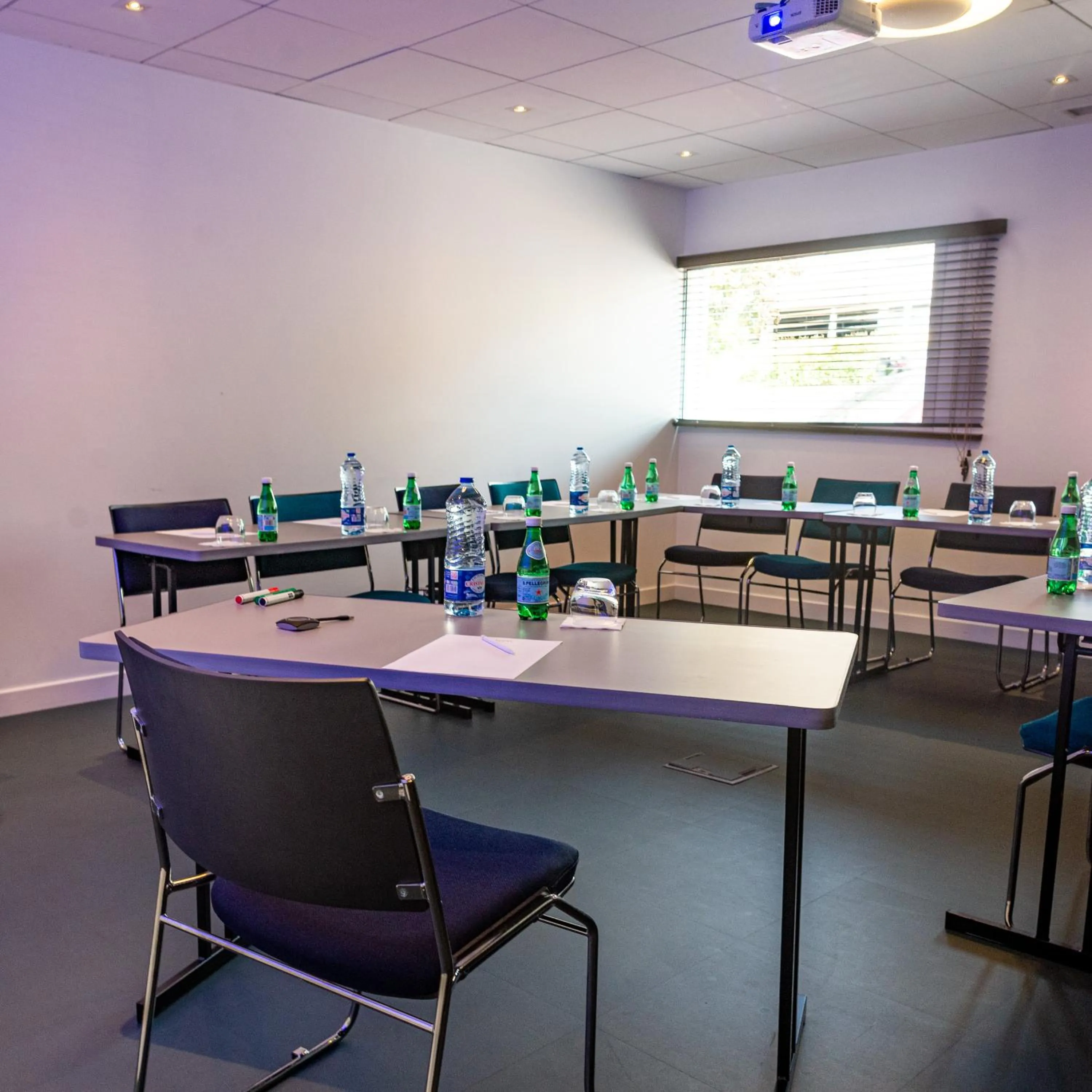 Meeting/conference room in Mercure Orléans Centre Bords de Loire