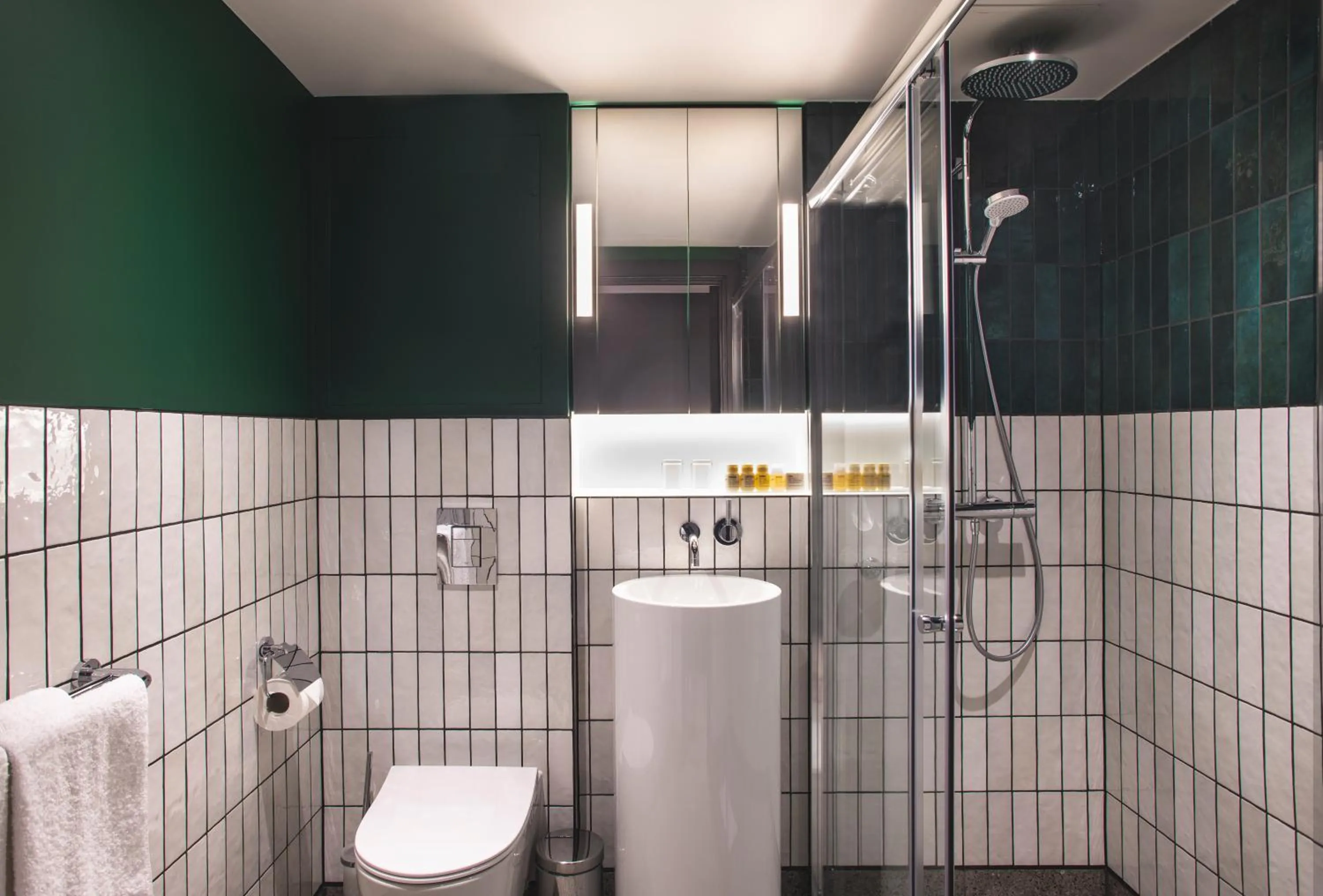 Shower in The Gate London City