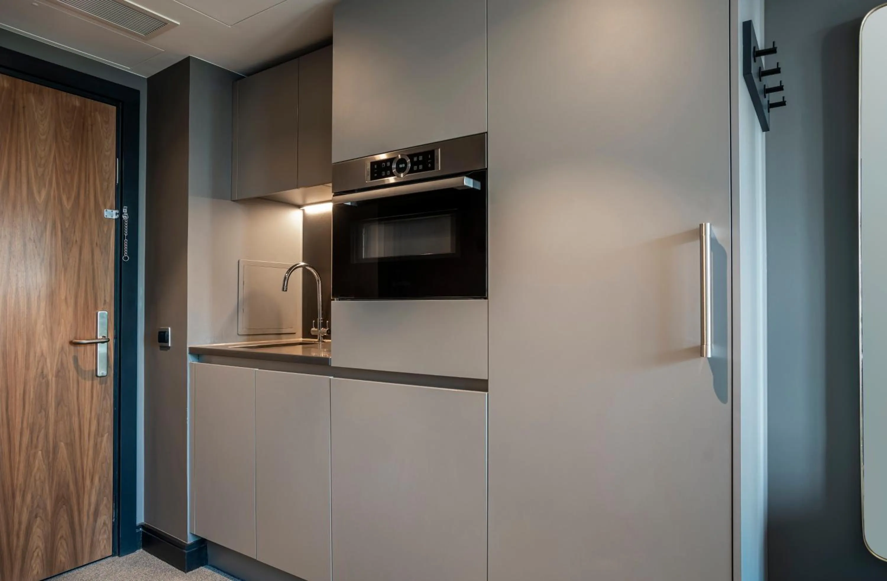 Kitchen or kitchenette in The Gate London City