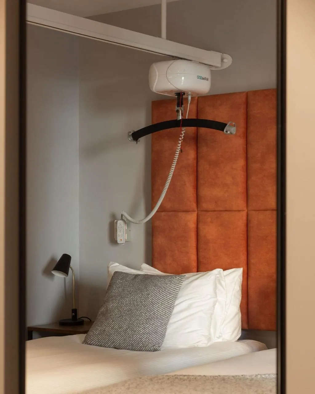 Facility for disabled guests, Bed in The Gate London City