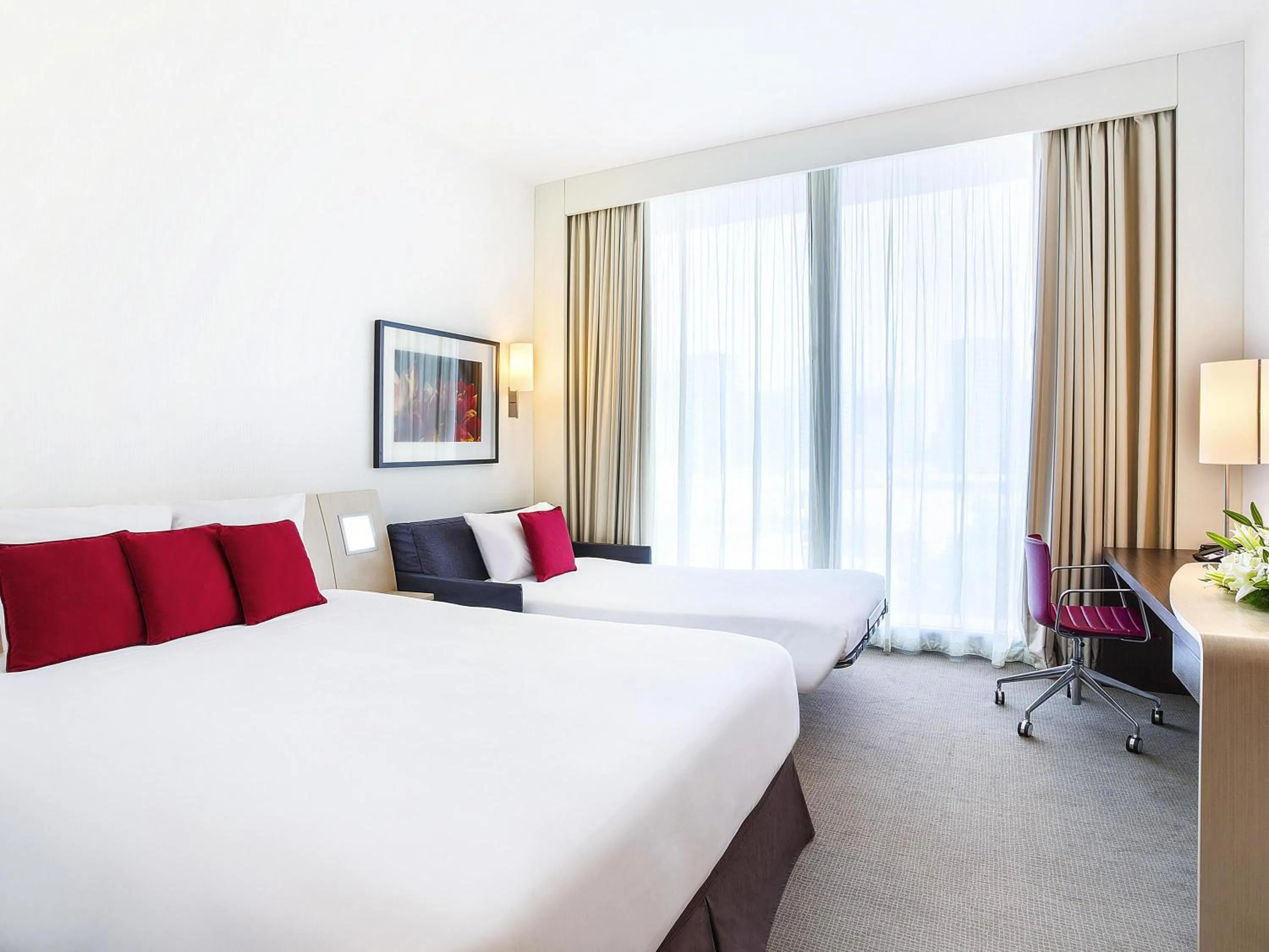 Bedroom, Bed in Novotel Abu Dhabi Al Bustan