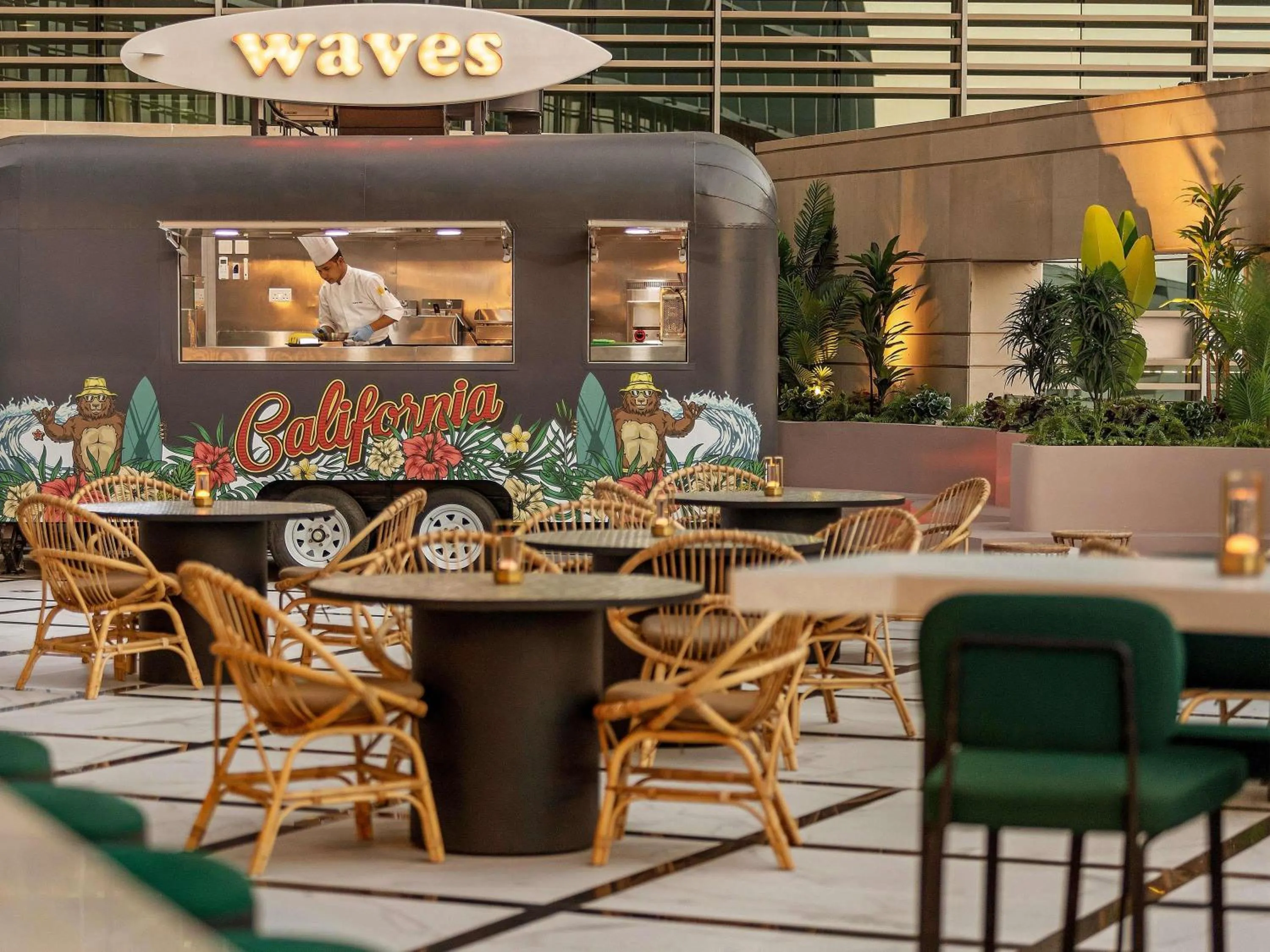 Lounge or bar in Novotel Abu Dhabi Al Bustan