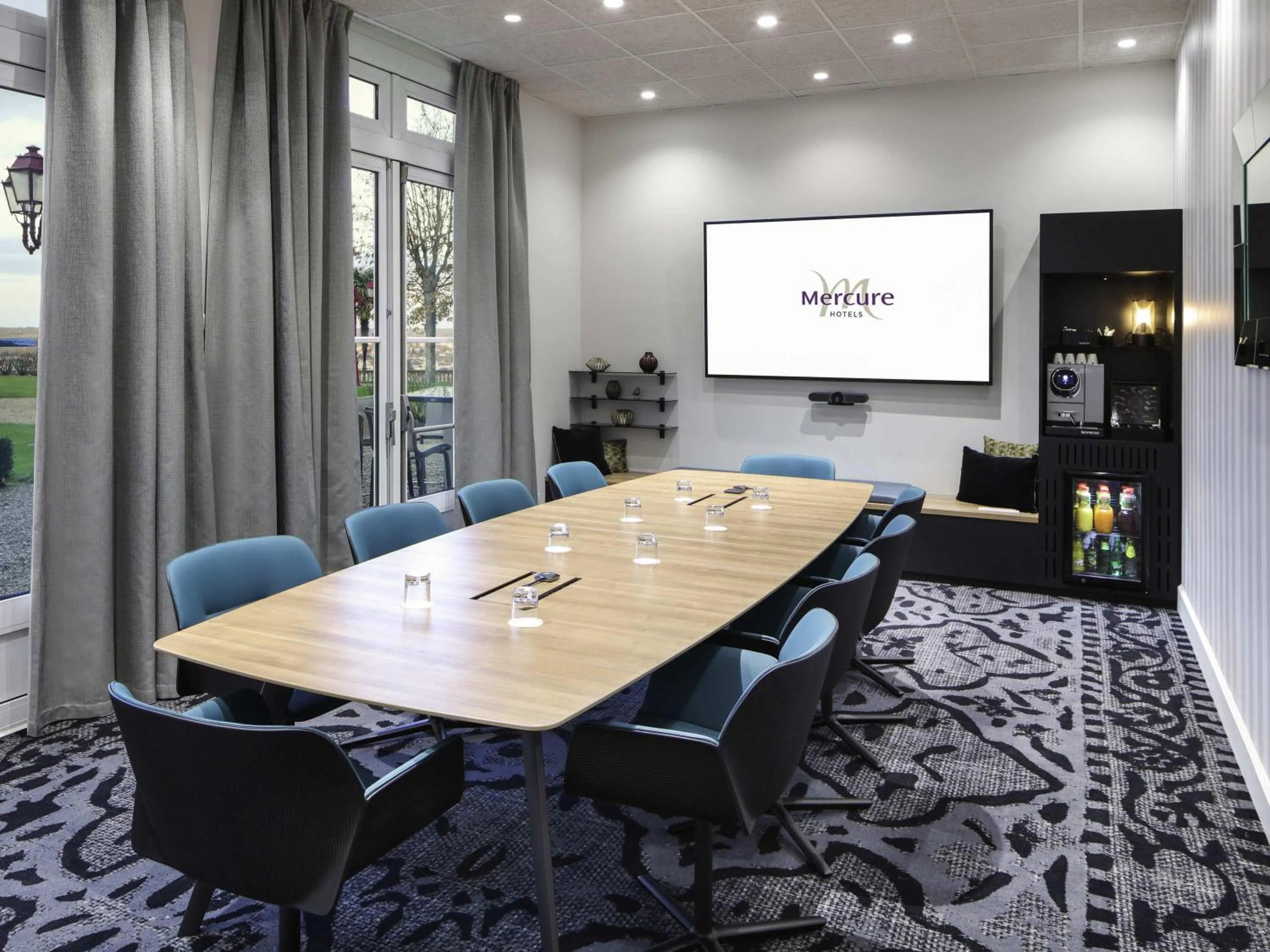 Meeting/conference room in Mercure Angoulême Hôtel de France