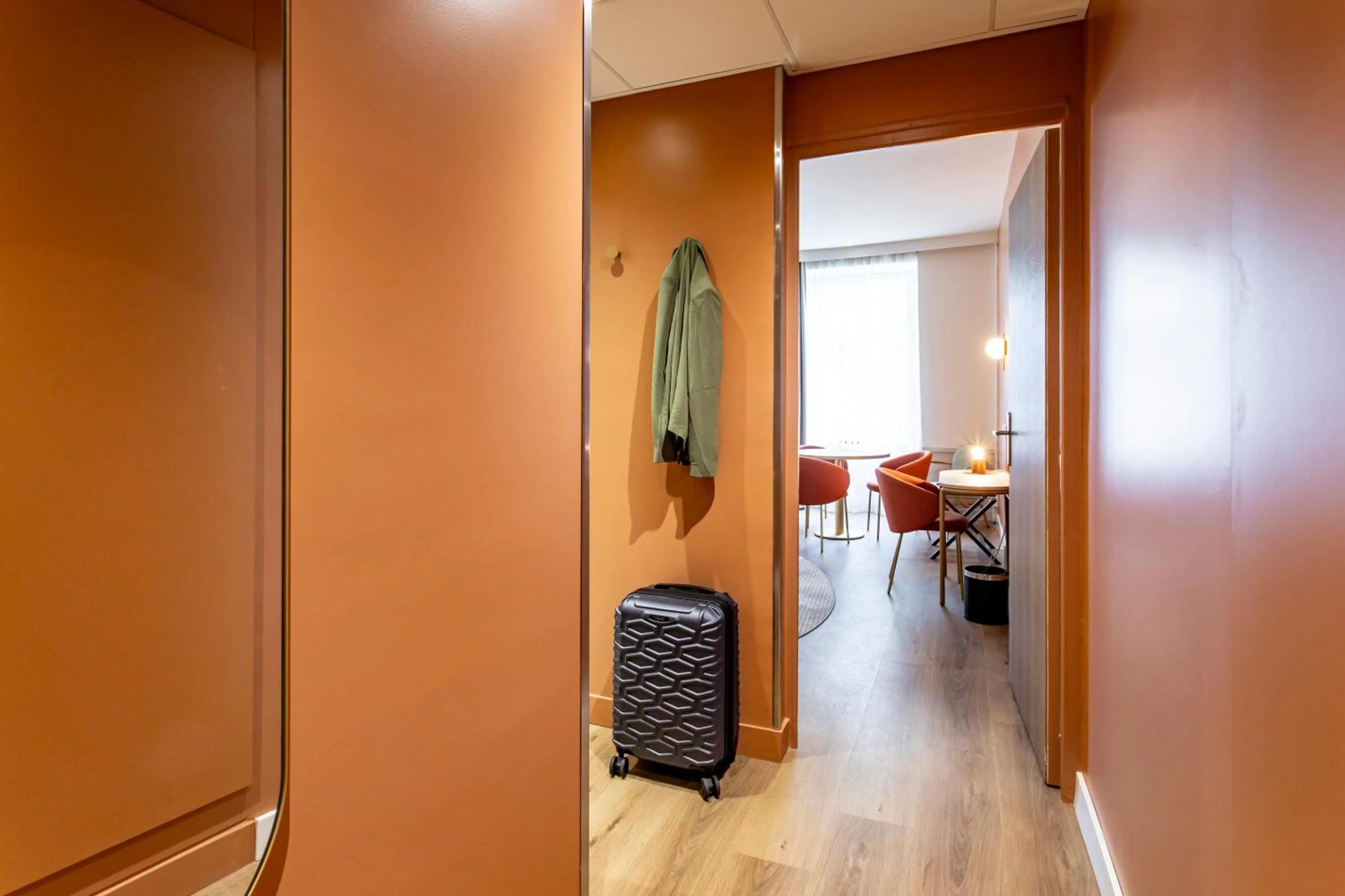 Seating area in Mercure Angoulême Hôtel de France