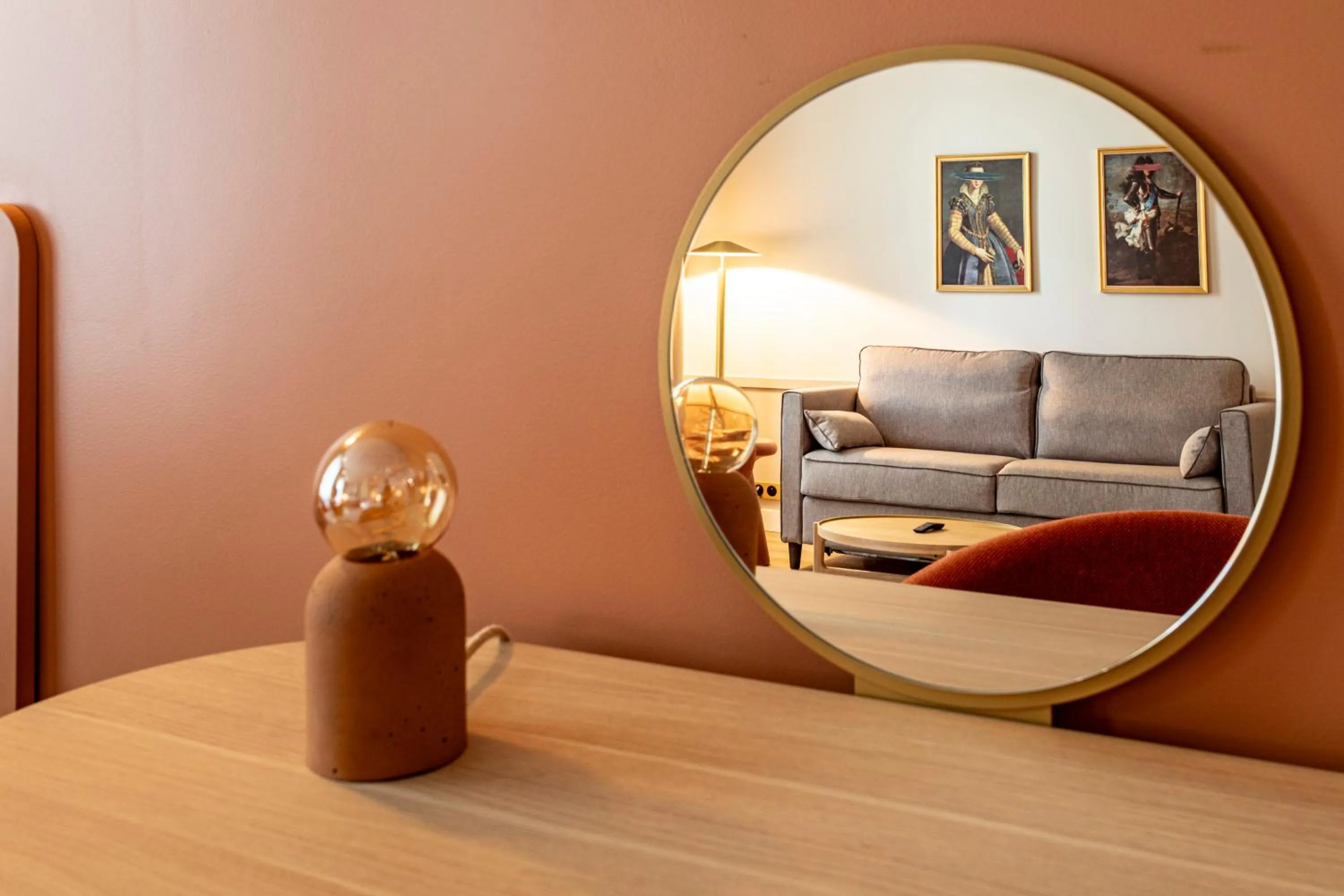 Seating area in Mercure Angoulême Hôtel de France