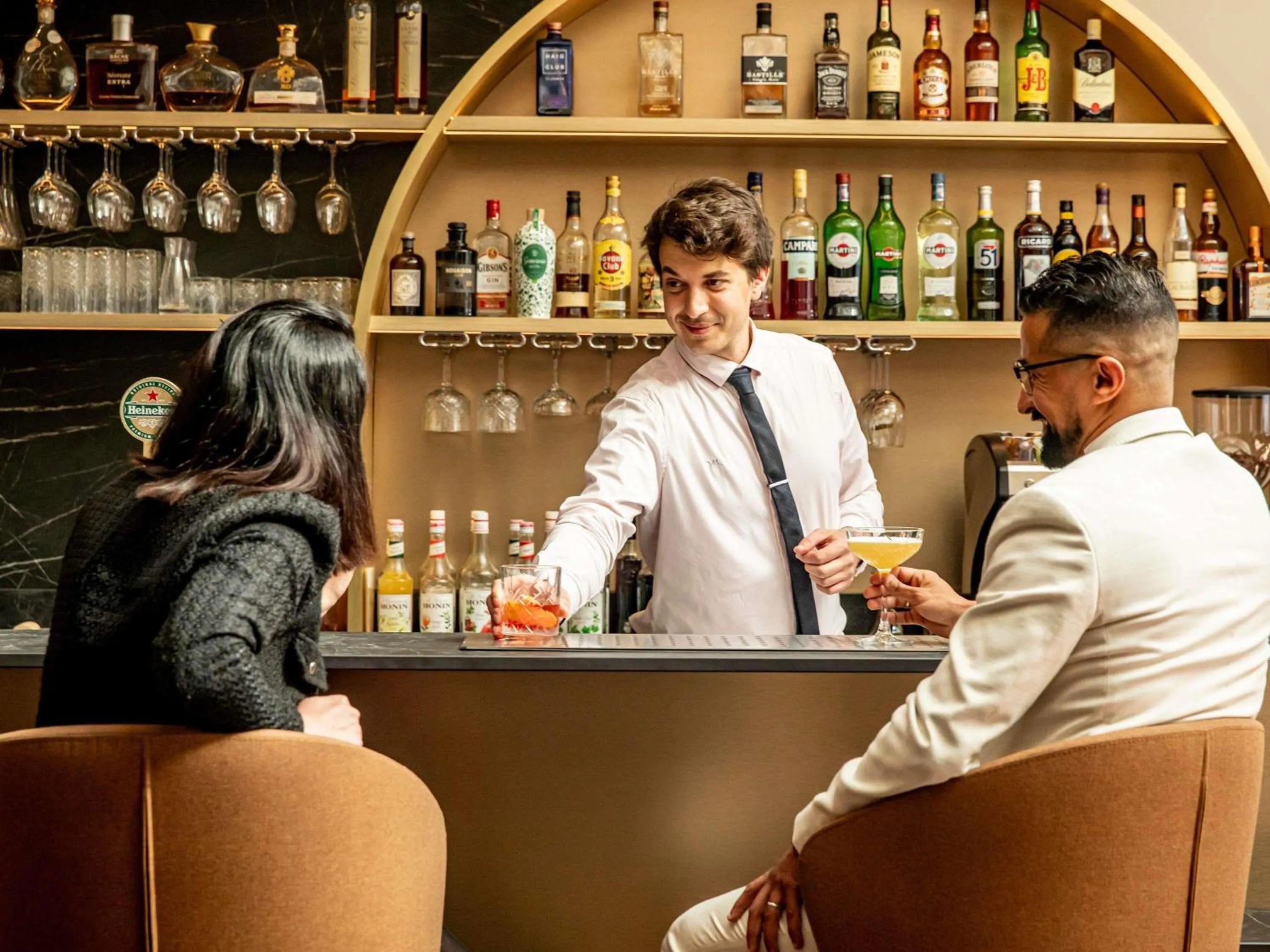 Restaurant/places to eat in Mercure Angoulême Hôtel de France