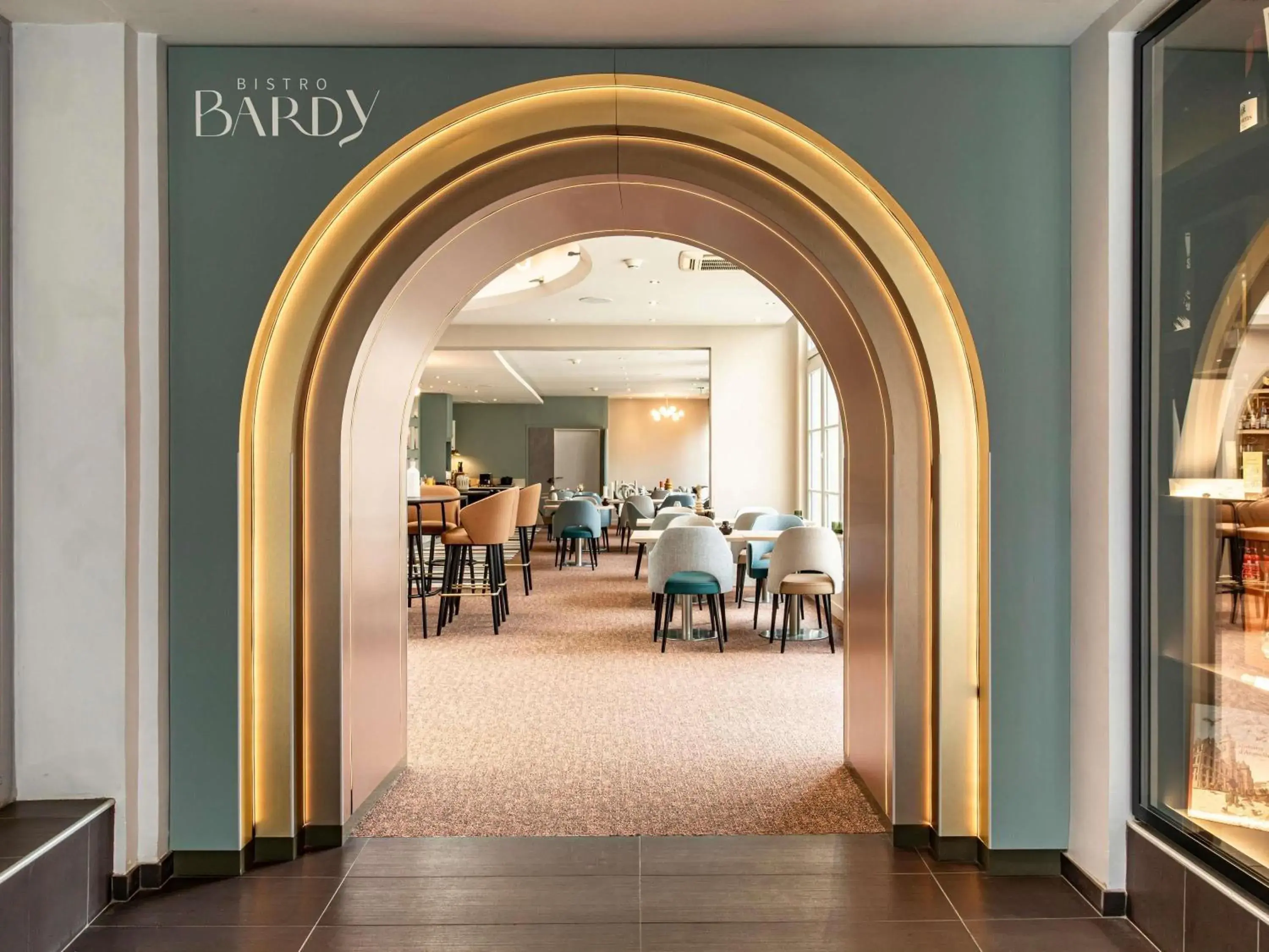 Restaurant/places to eat in Mercure Angoulême Hôtel de France Restaurant/places to eat in Mercure Angoulême Hôtel de France