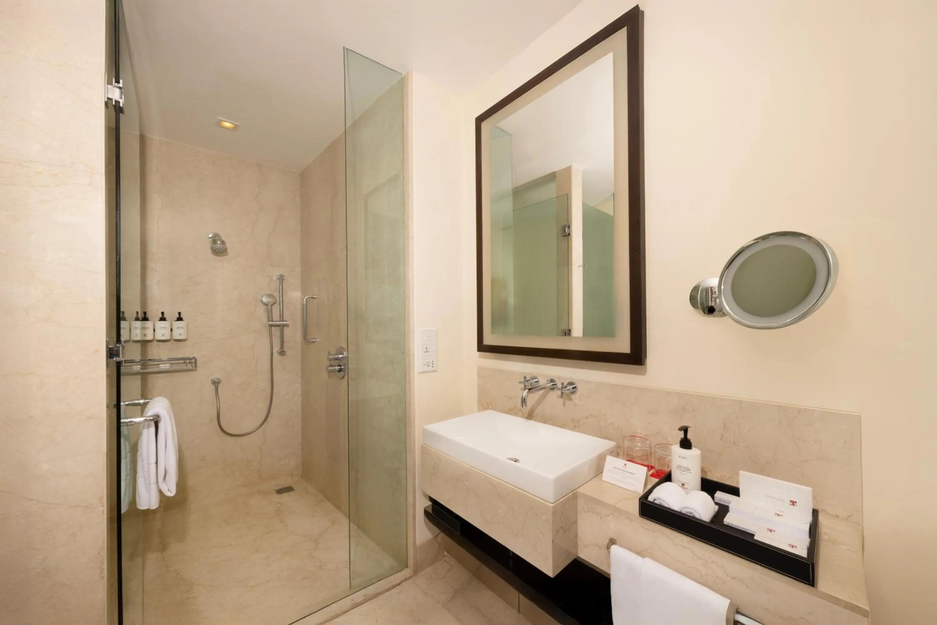 Shower in Trident Hyderabad