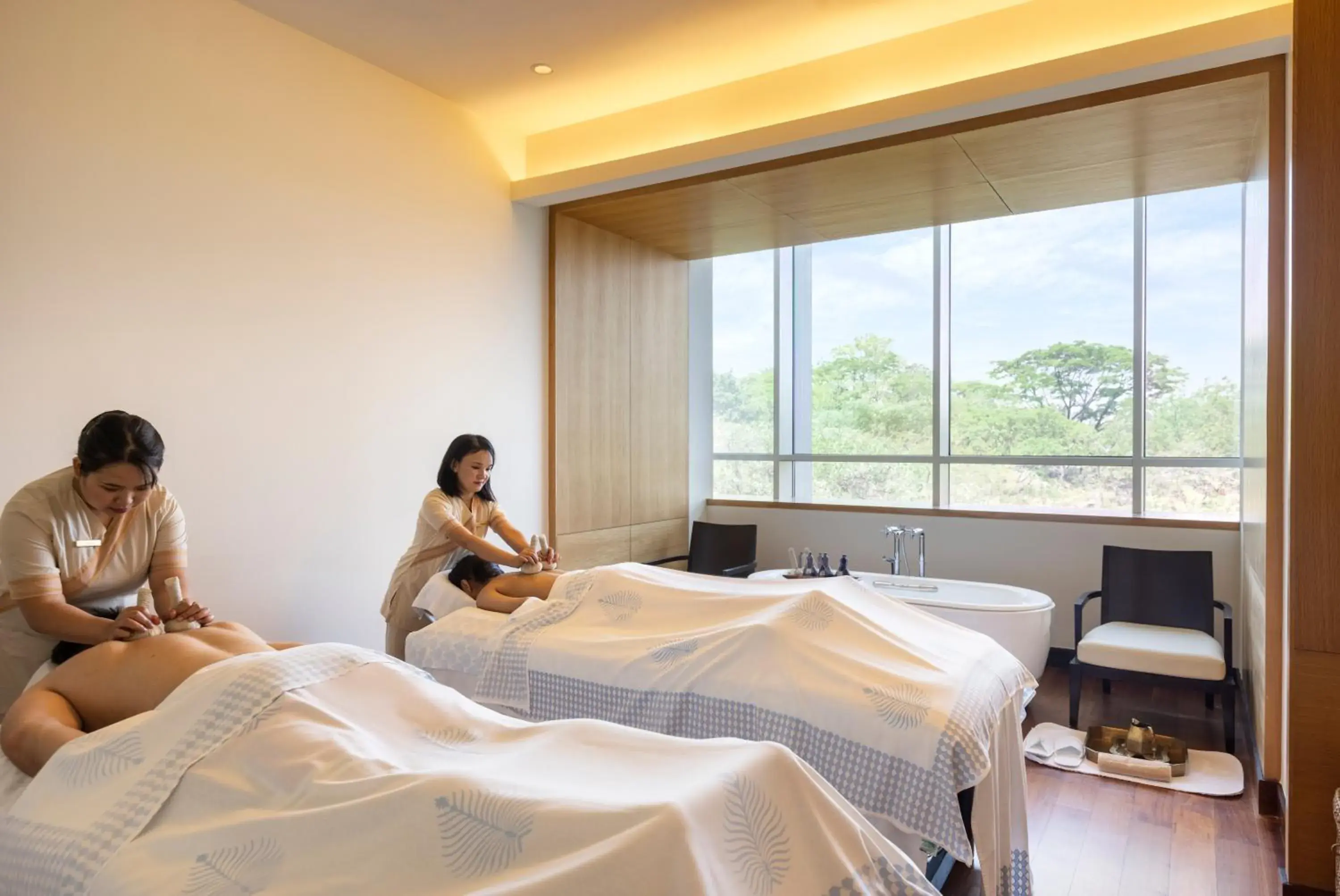 Spa and wellness centre/facilities, Bed in Trident Hyderabad Spa and wellness centre/facilities, Bed in Trident Hyderabad