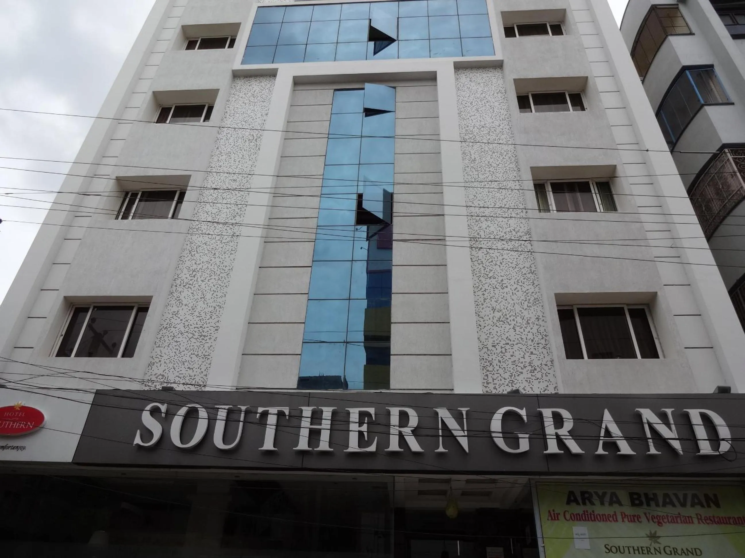 Property building in Hotel Southern Grand