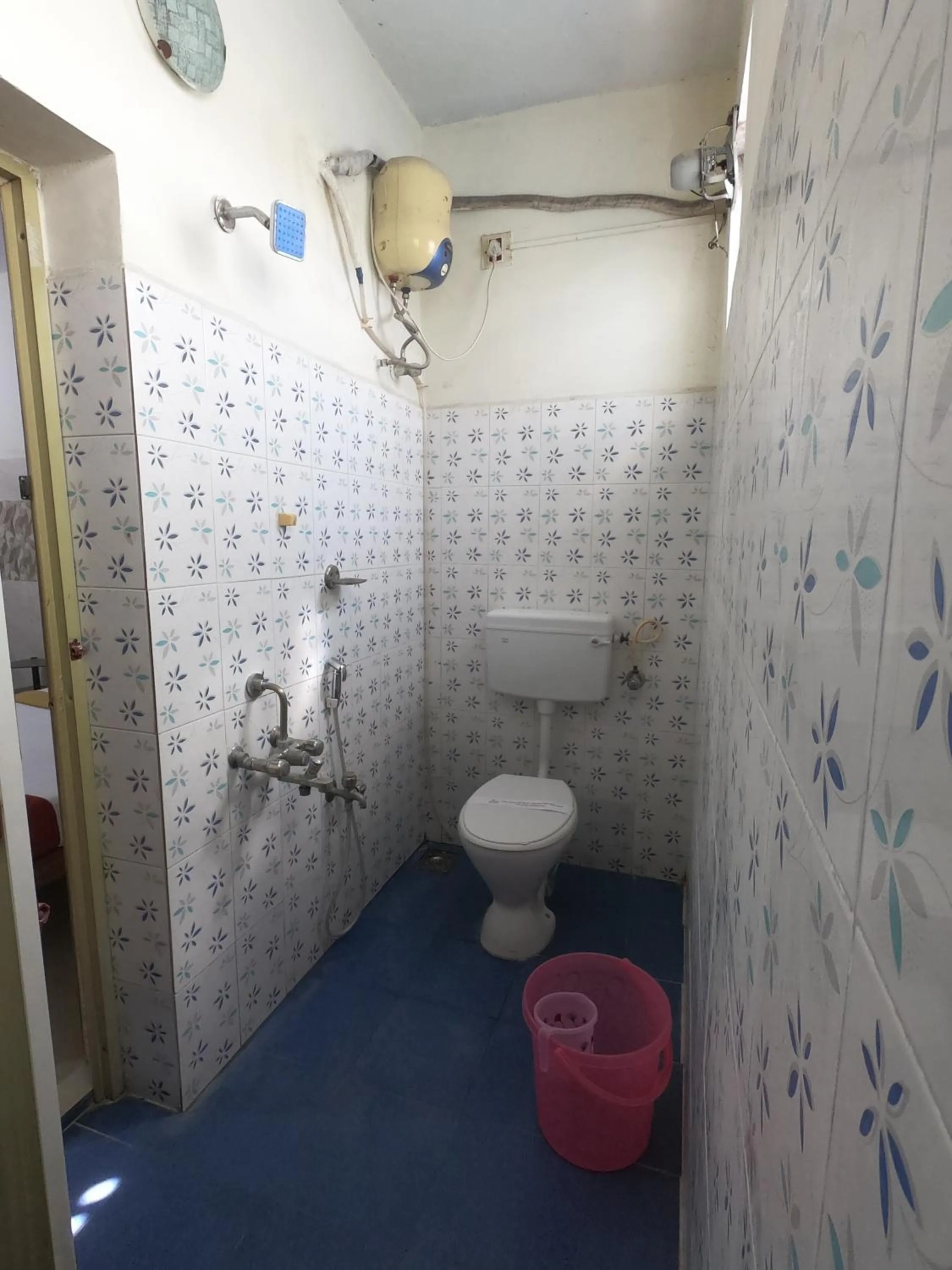 Bathroom in Just Guest House, Chennai Airport