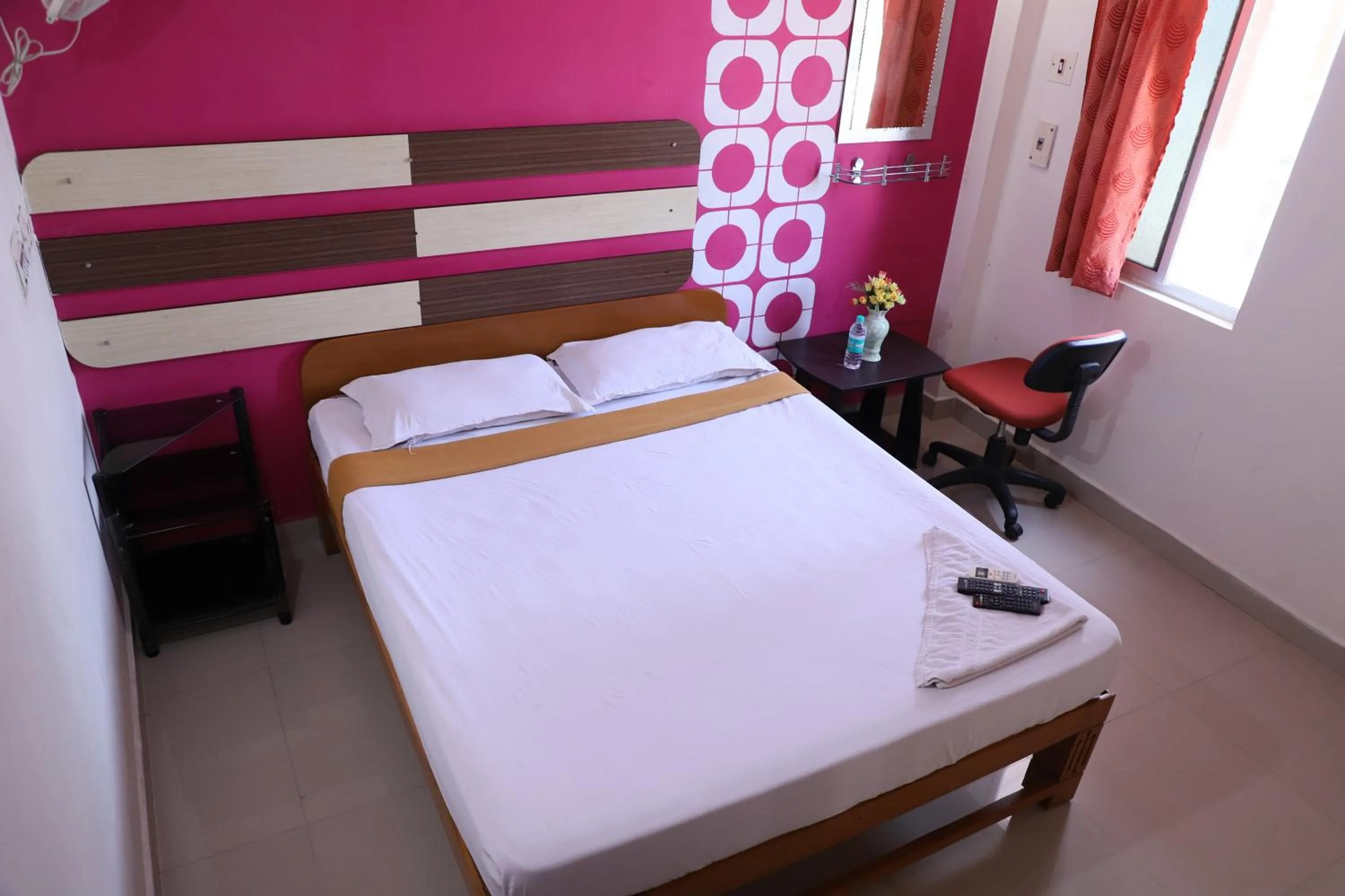 Bed in Just Guest House, Chennai Airport