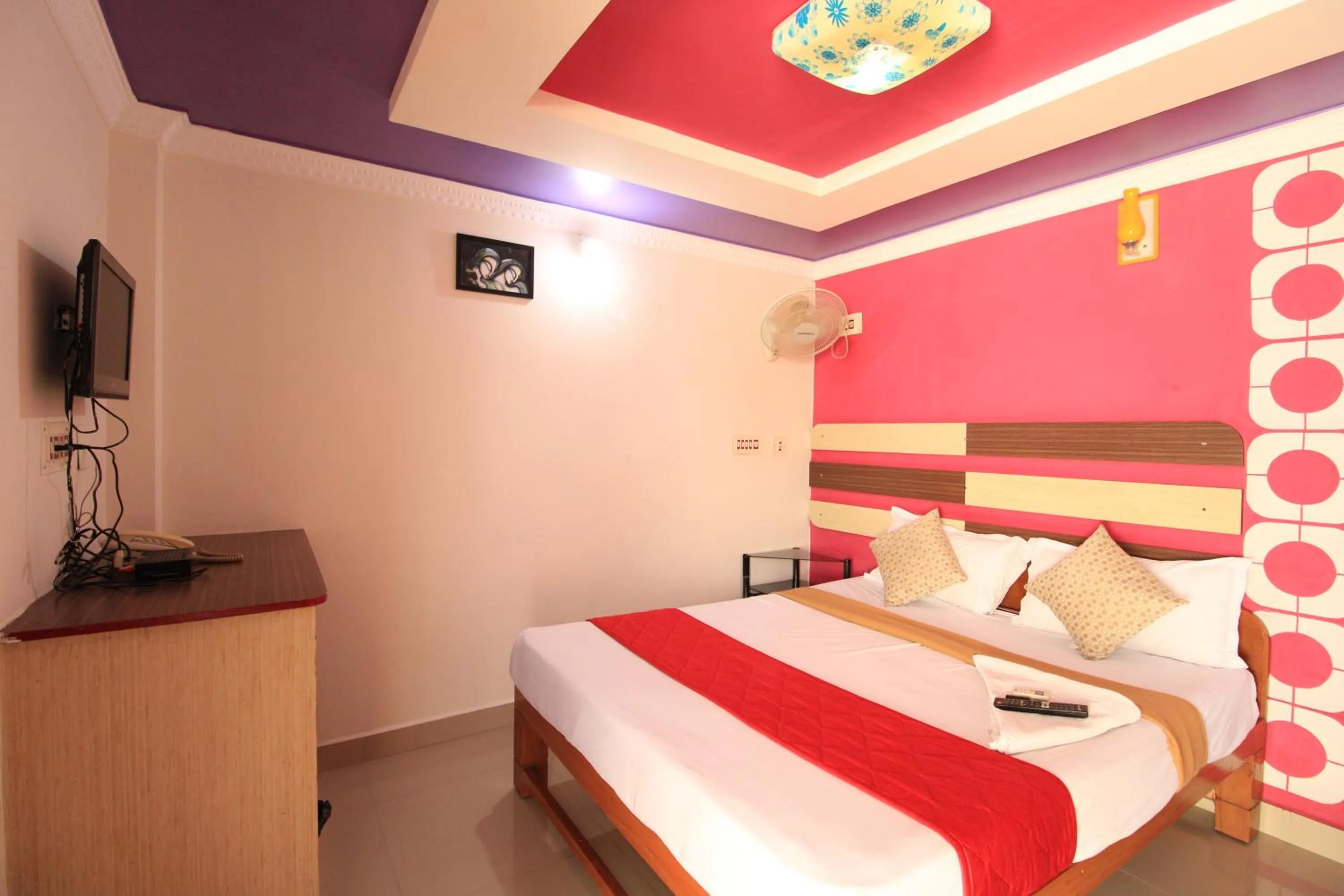 Bed in Just Guest House, Chennai Airport