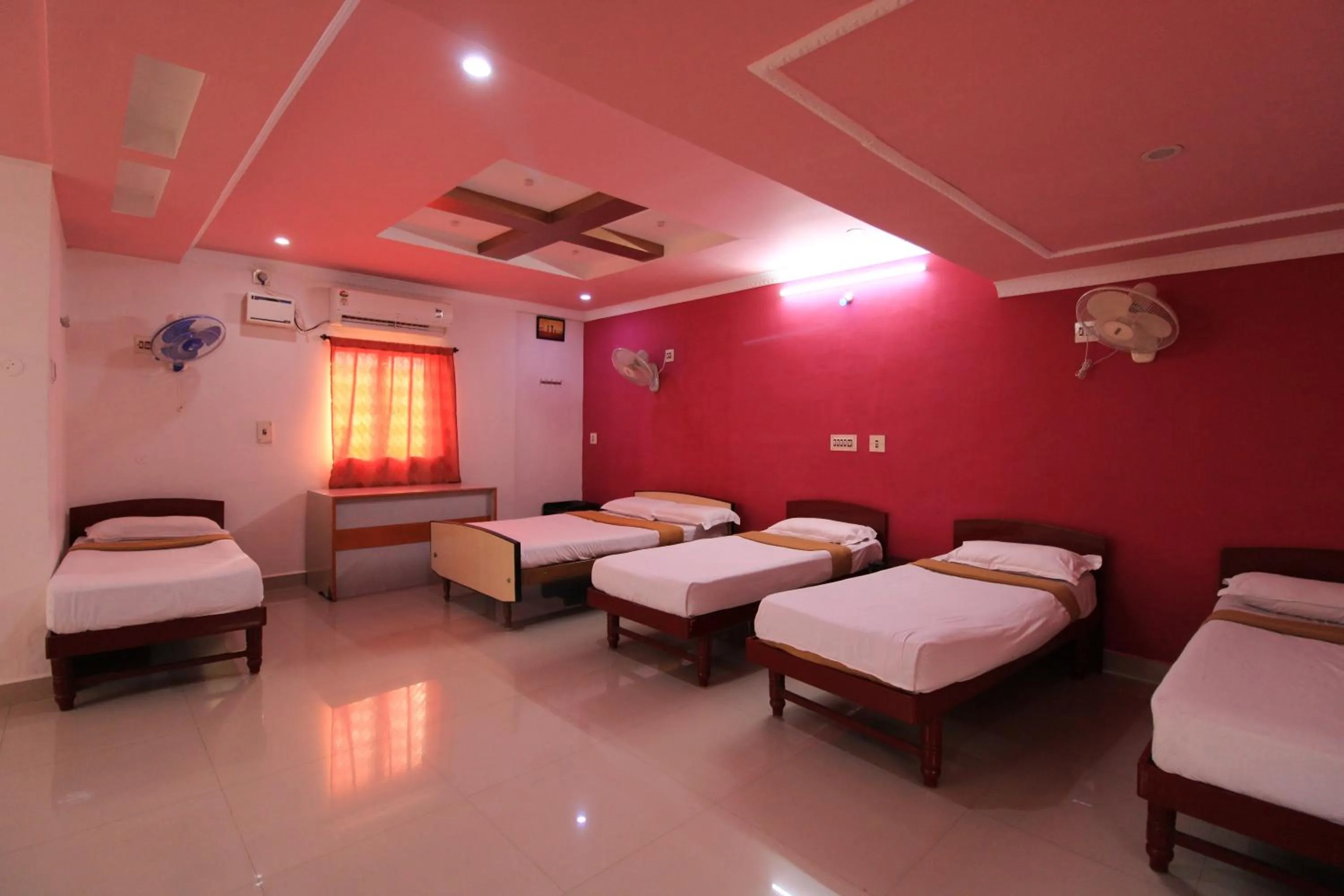 Bed in Just Guest House, Chennai Airport