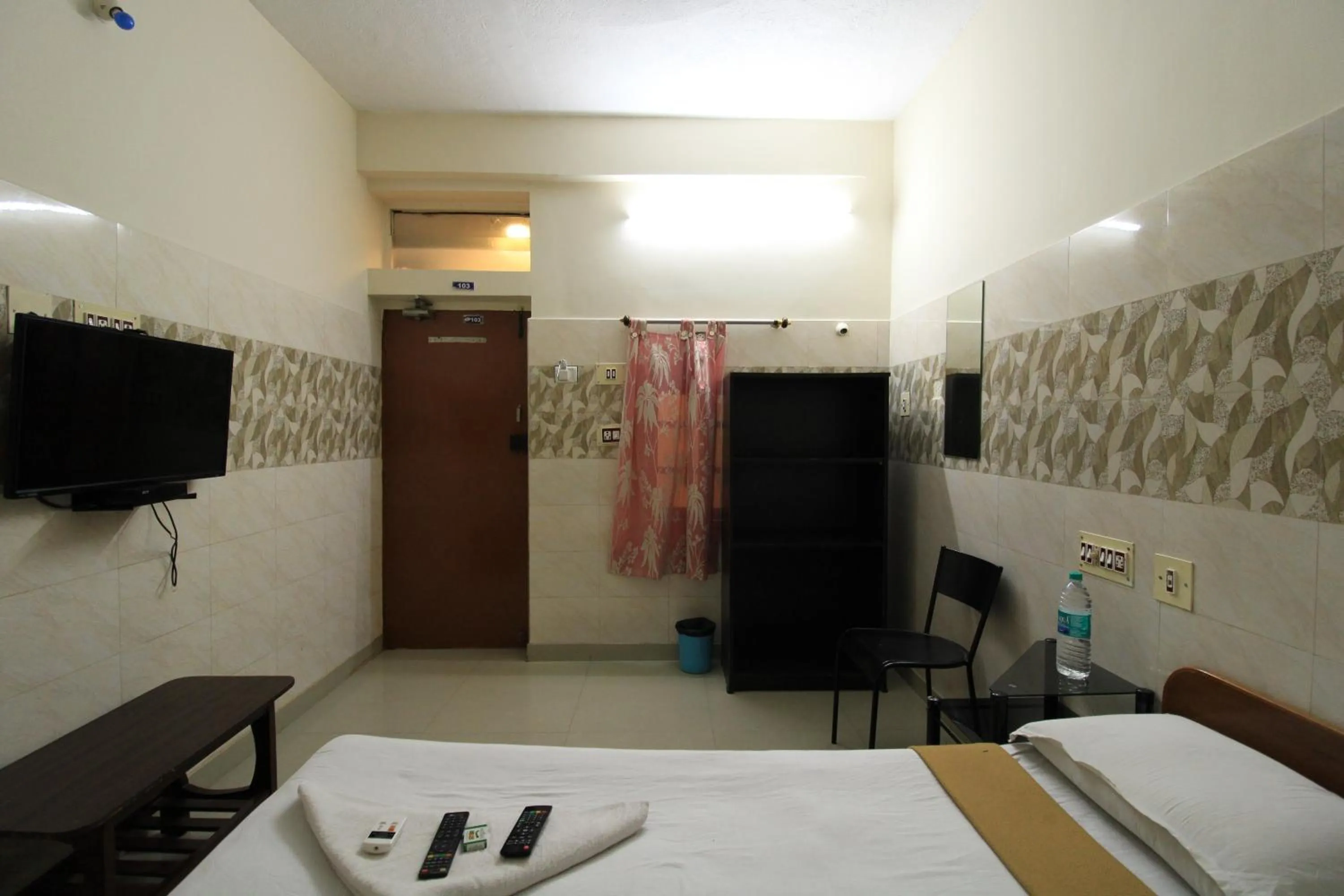 Bed in Just Guest House, Chennai Airport