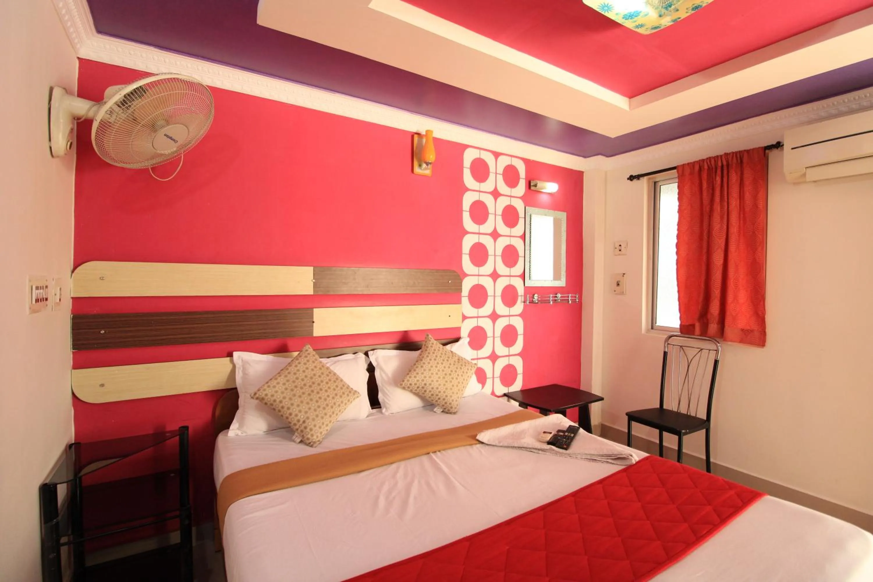 Bed in Just Guest House, Chennai Airport