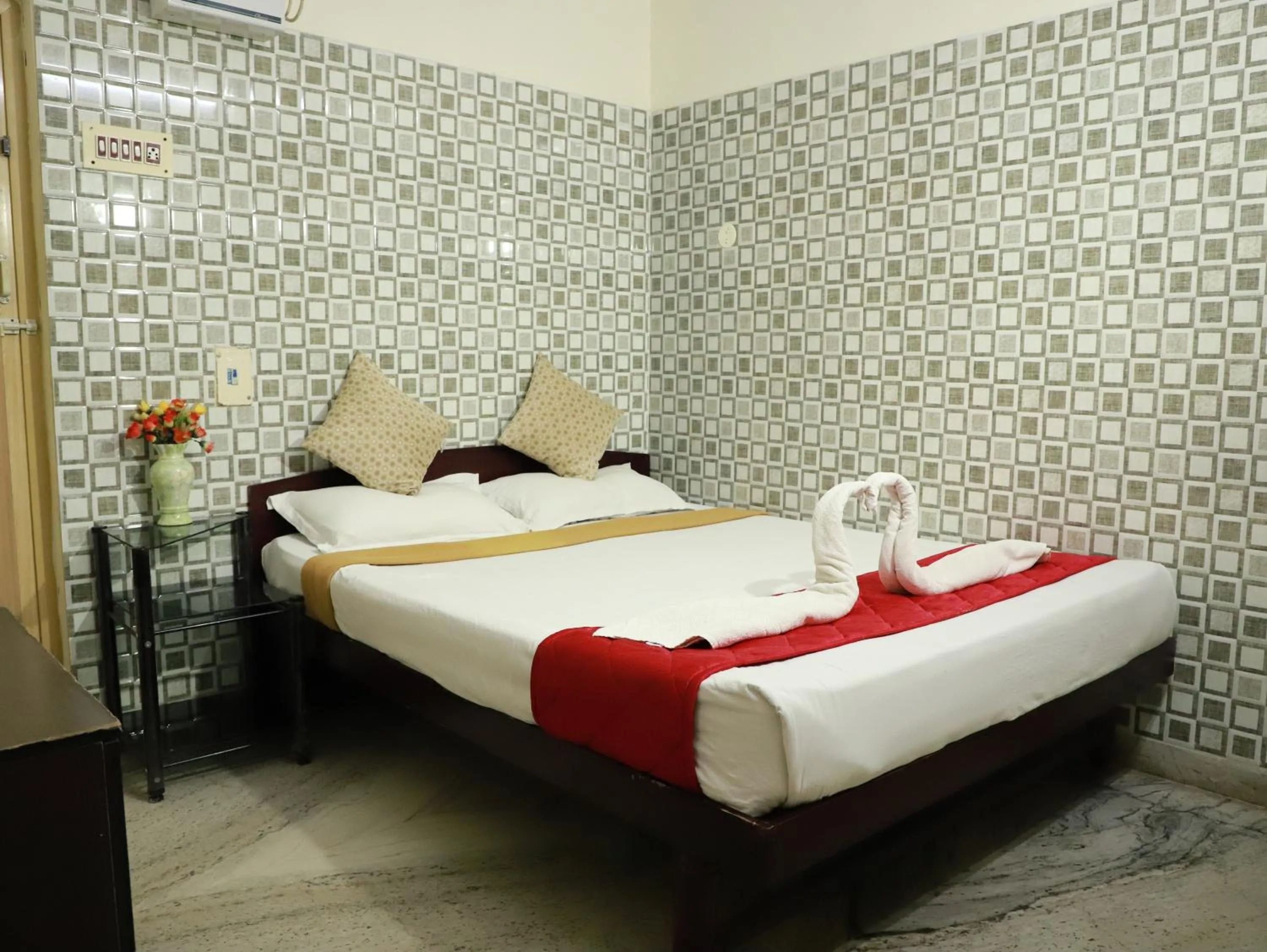 Bed in Just Guest House, Chennai Airport