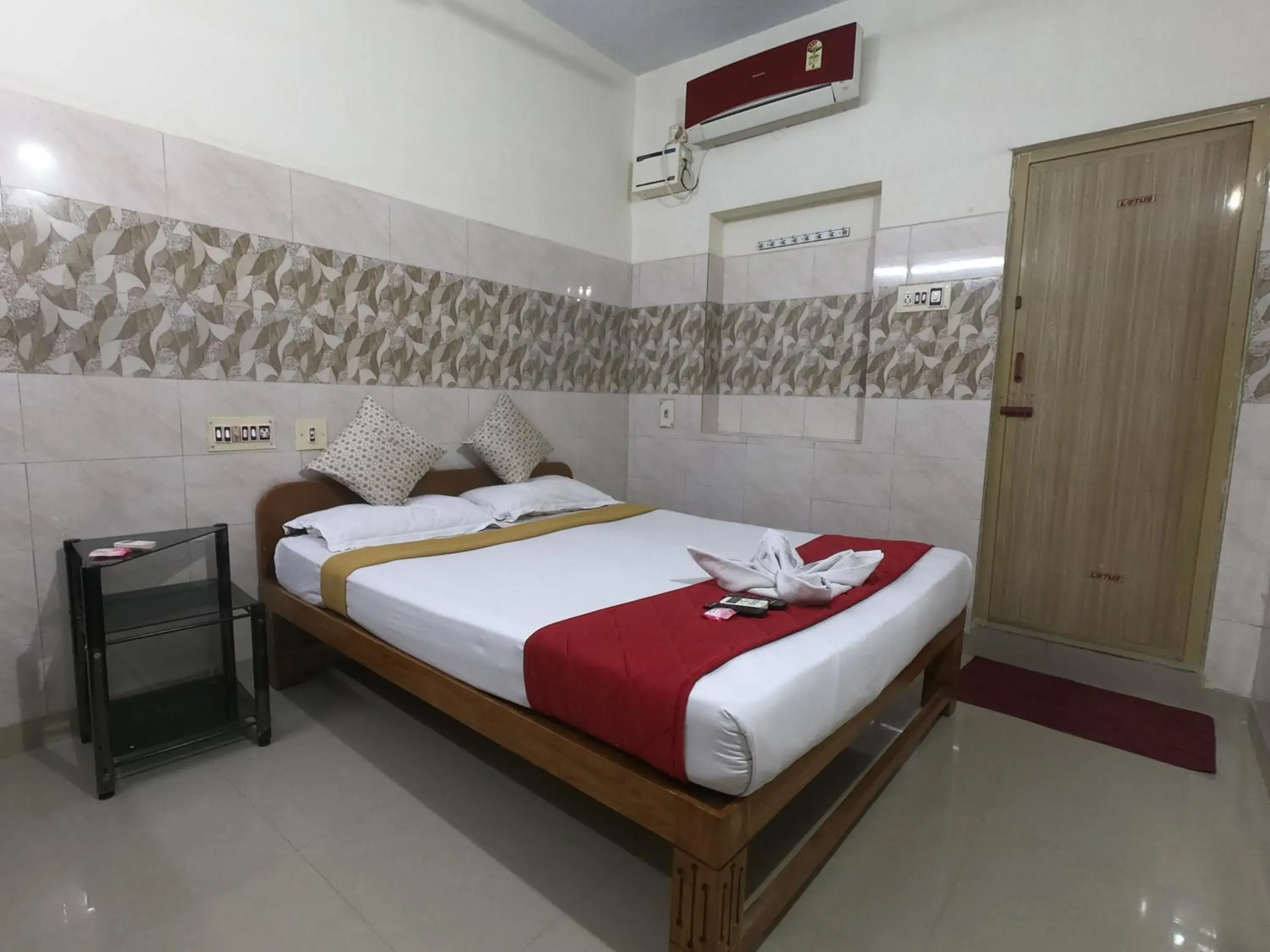 Bed in Just Guest House, Chennai Airport Bed in Just Guest House, Chennai Airport