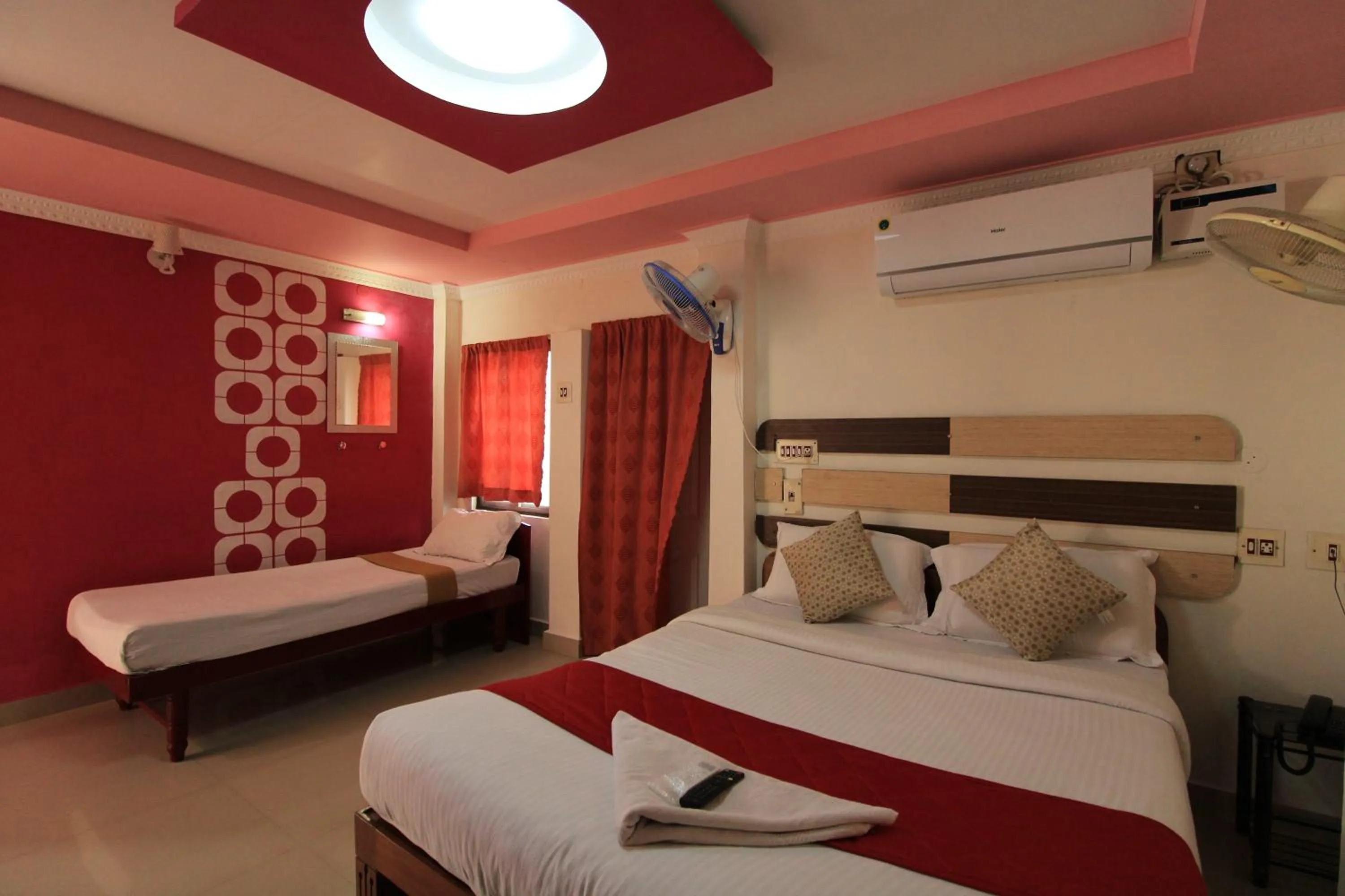 Bed in Just Guest House, Chennai Airport