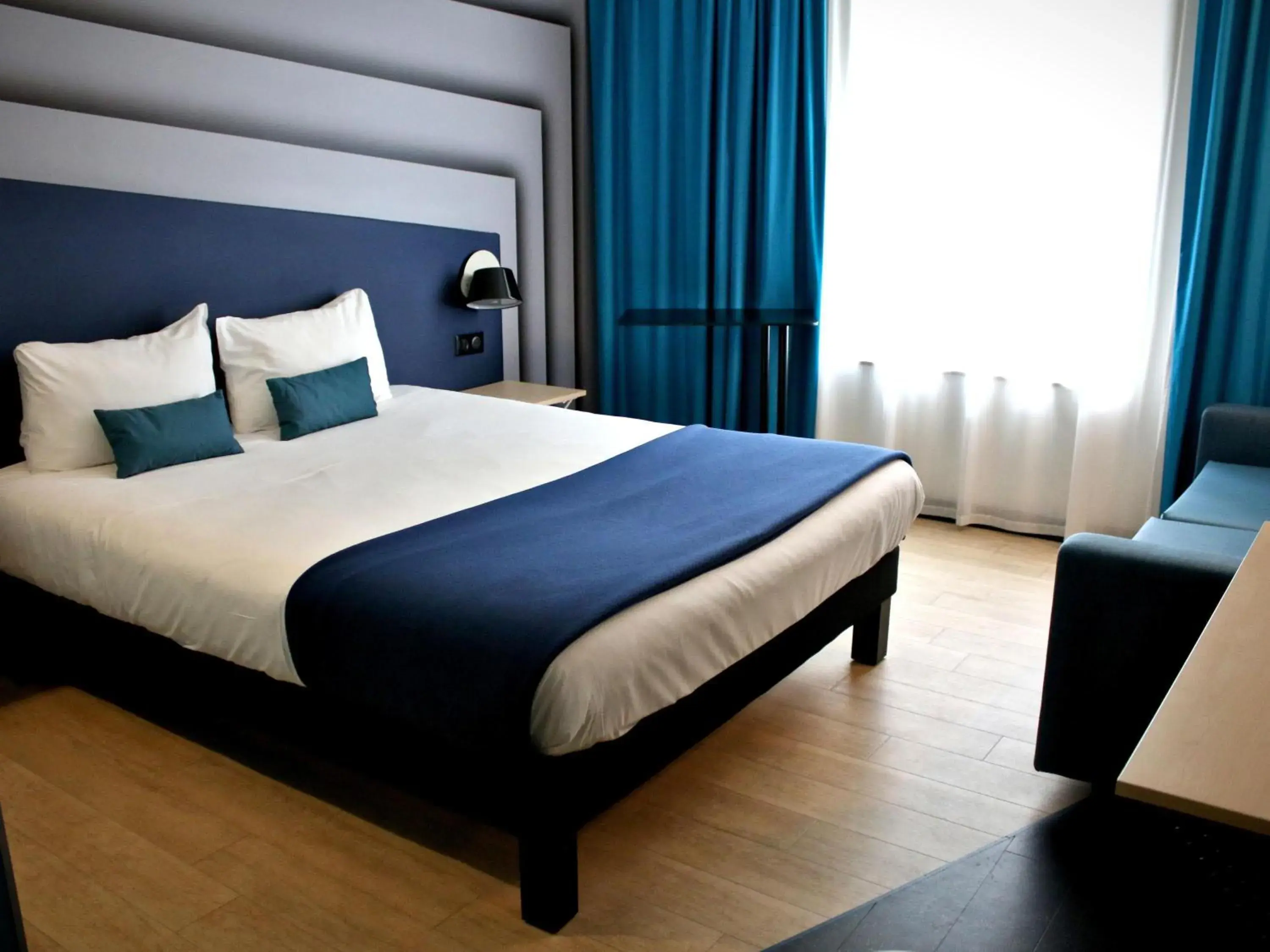 Bedroom, Bed in ibis Styles Avignon Sud Bedroom, Bed in ibis Styles Avignon Sud