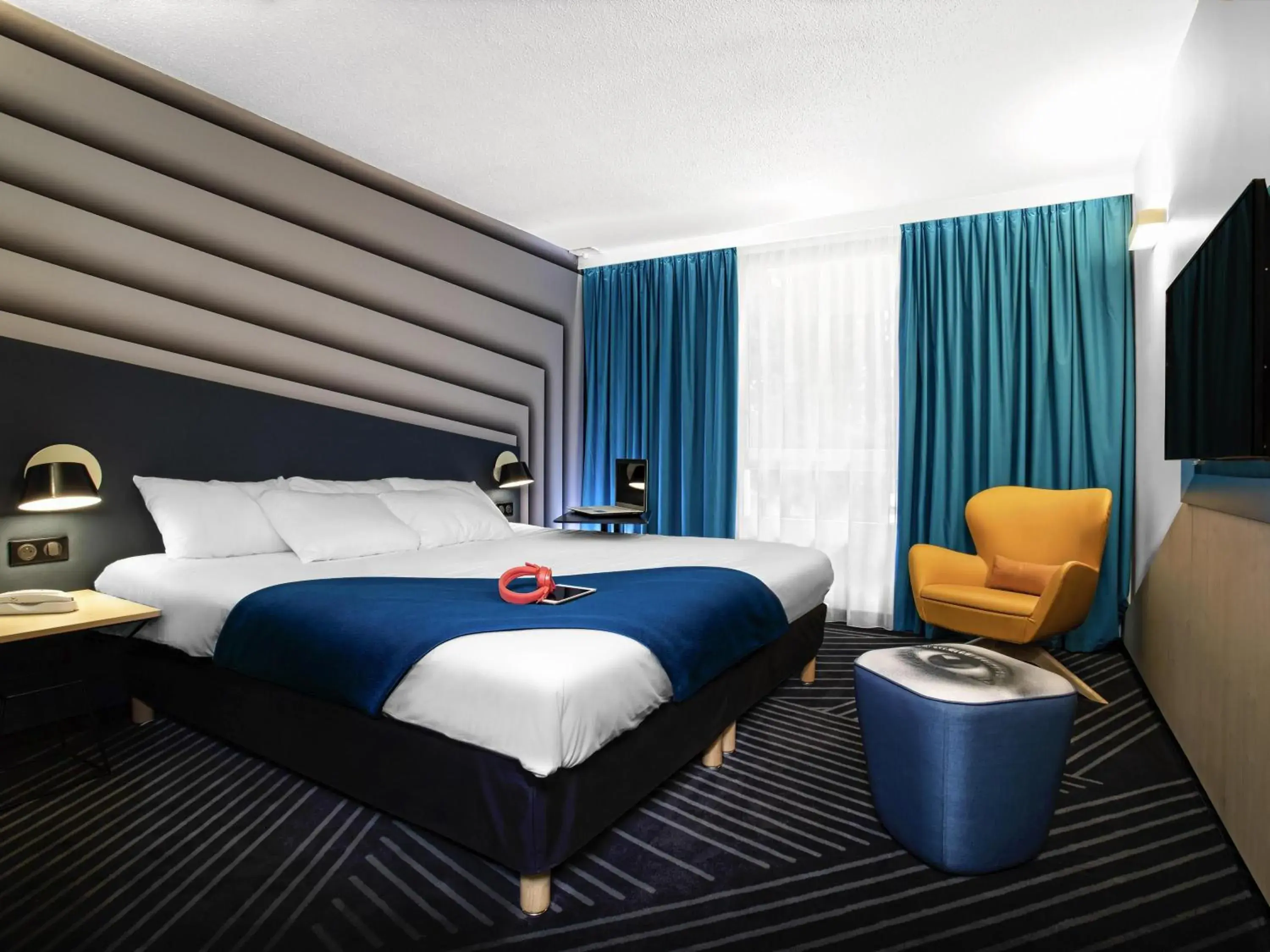 Bedroom, Bed in ibis Styles Avignon Sud Bedroom, Bed in ibis Styles Avignon Sud