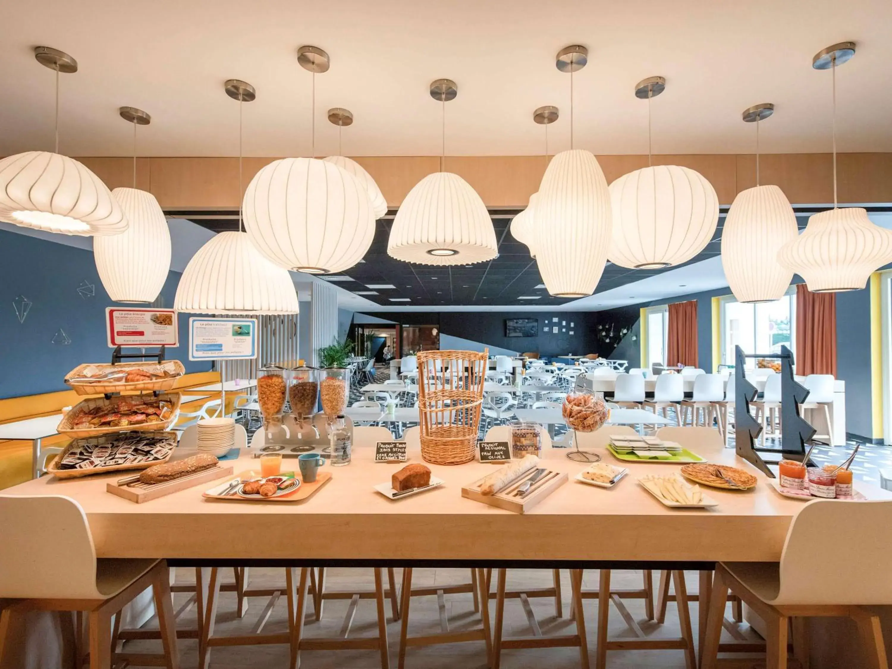 Property building in ibis Styles Avignon Sud Property building in ibis Styles Avignon Sud