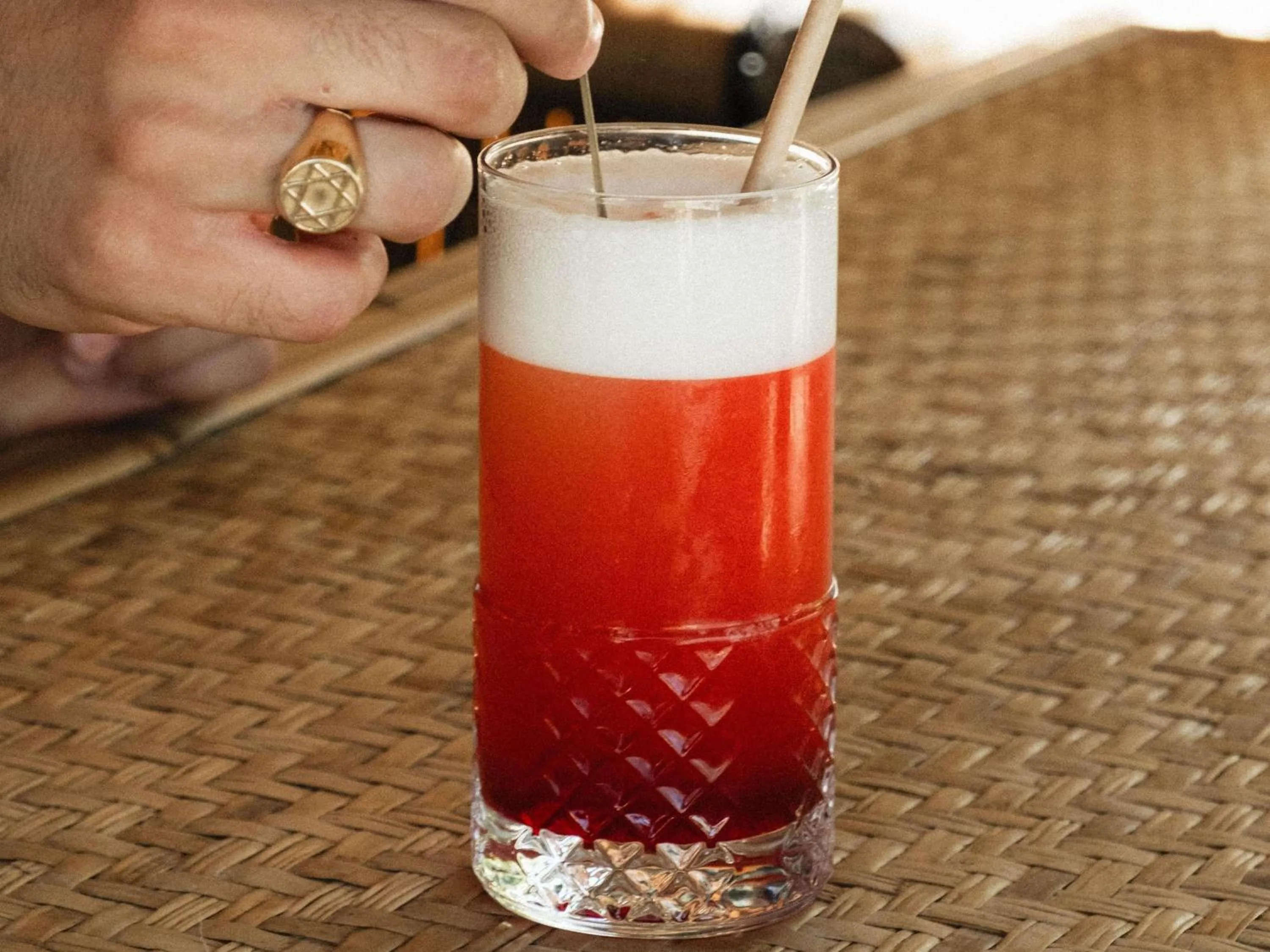 Lounge or bar in ibis Styles Avignon Sud