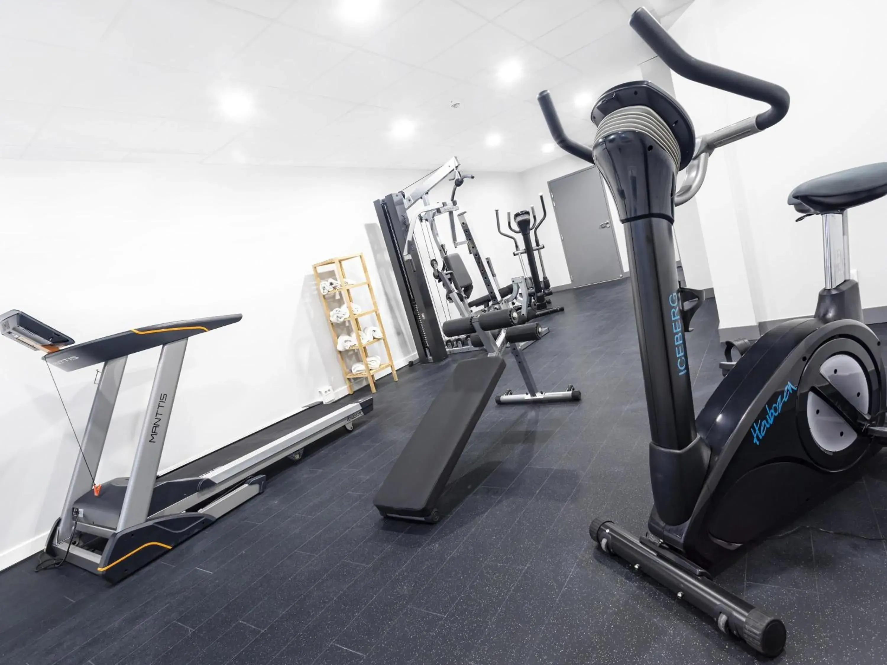 Fitness centre/facilities in ibis Styles Avignon Sud Fitness centre/facilities in ibis Styles Avignon Sud