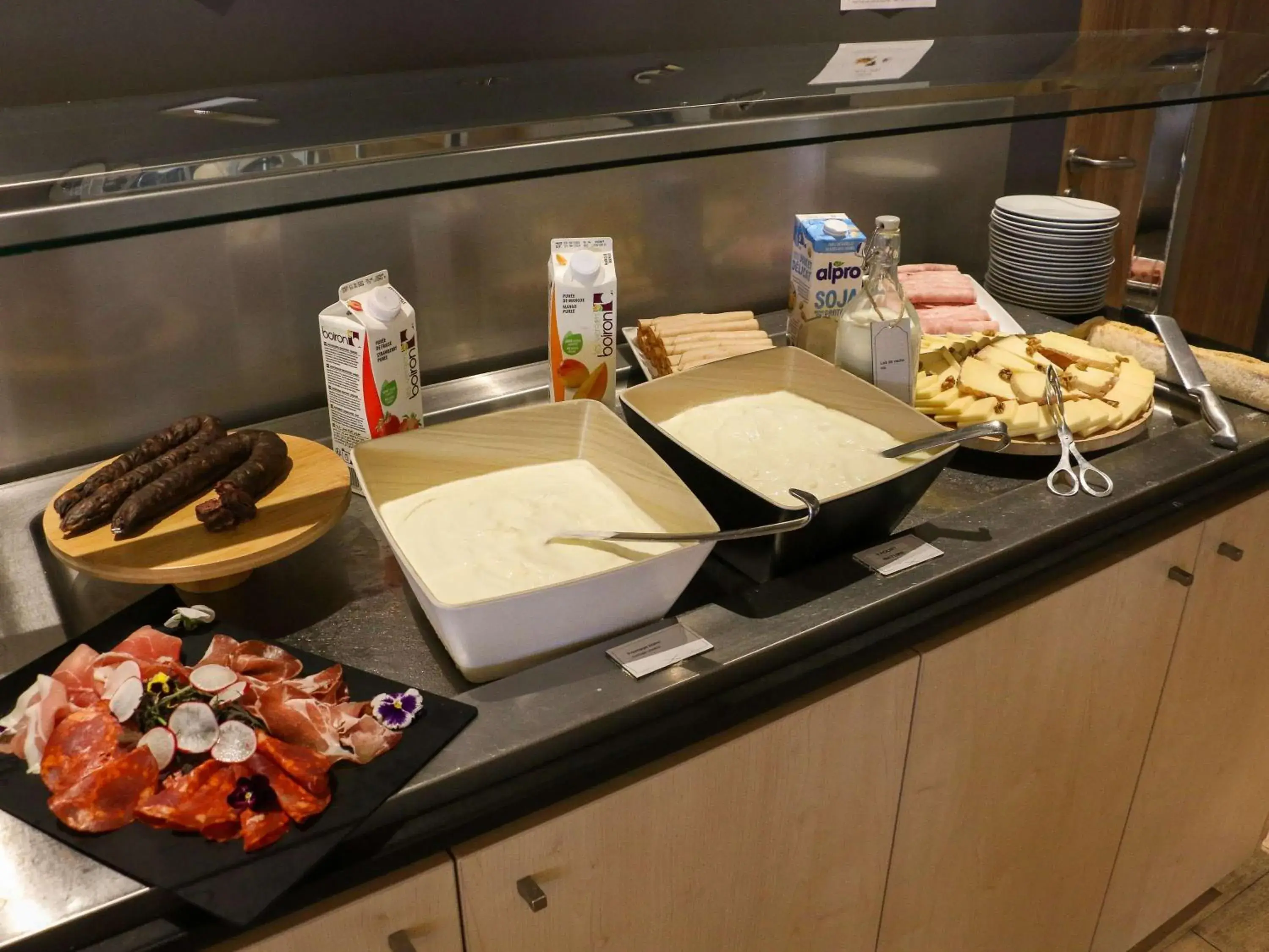 Breakfast in ibis Styles Avignon Sud Breakfast in ibis Styles Avignon Sud