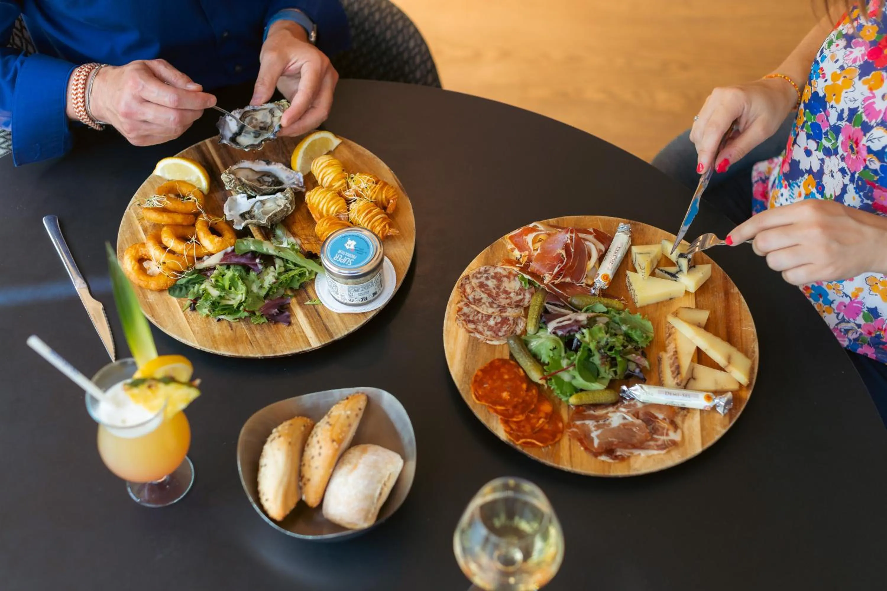 Restaurant/places to eat in Novotel La Rochelle Centre