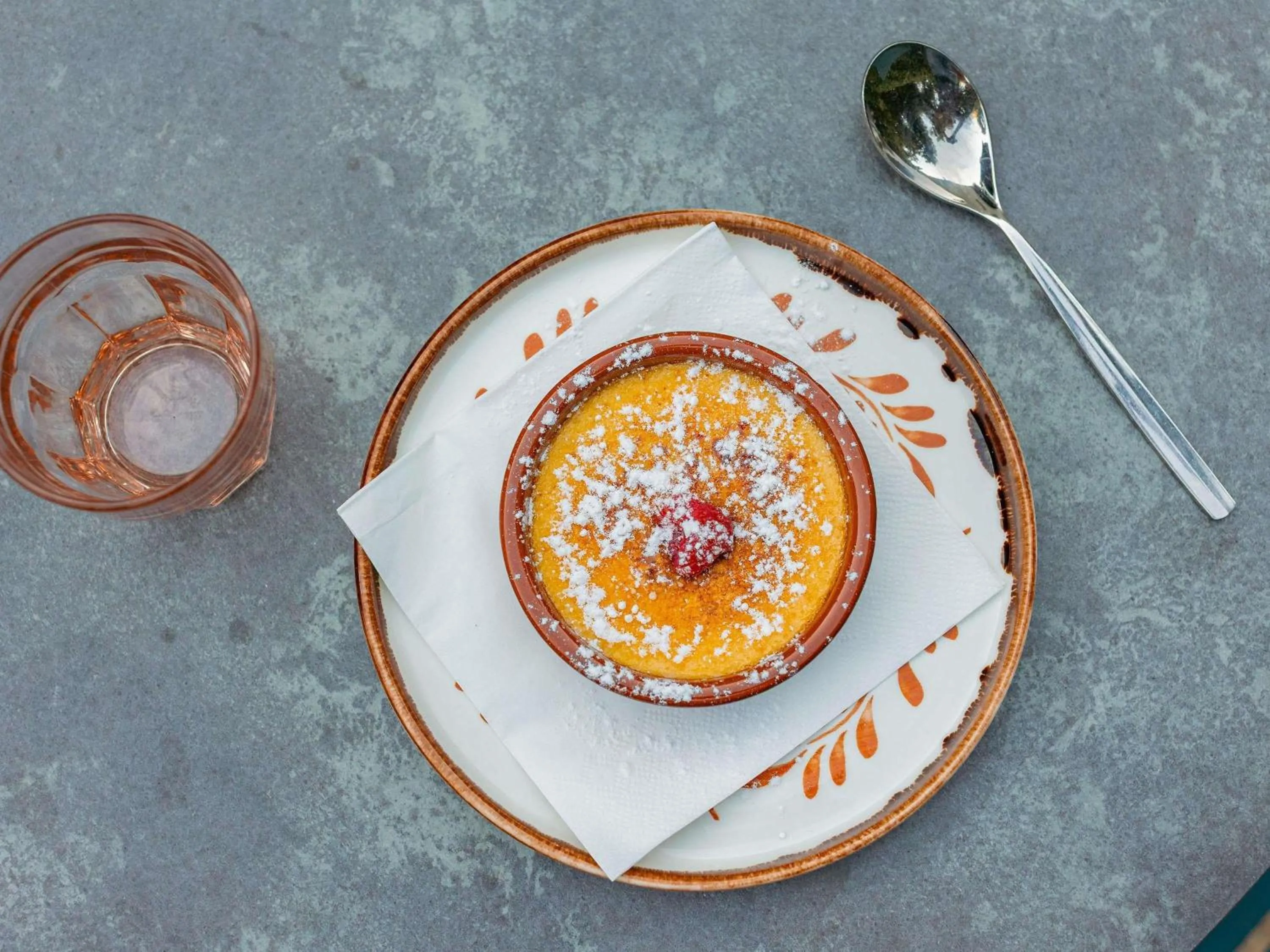 Restaurant/places to eat in Novotel La Rochelle Centre