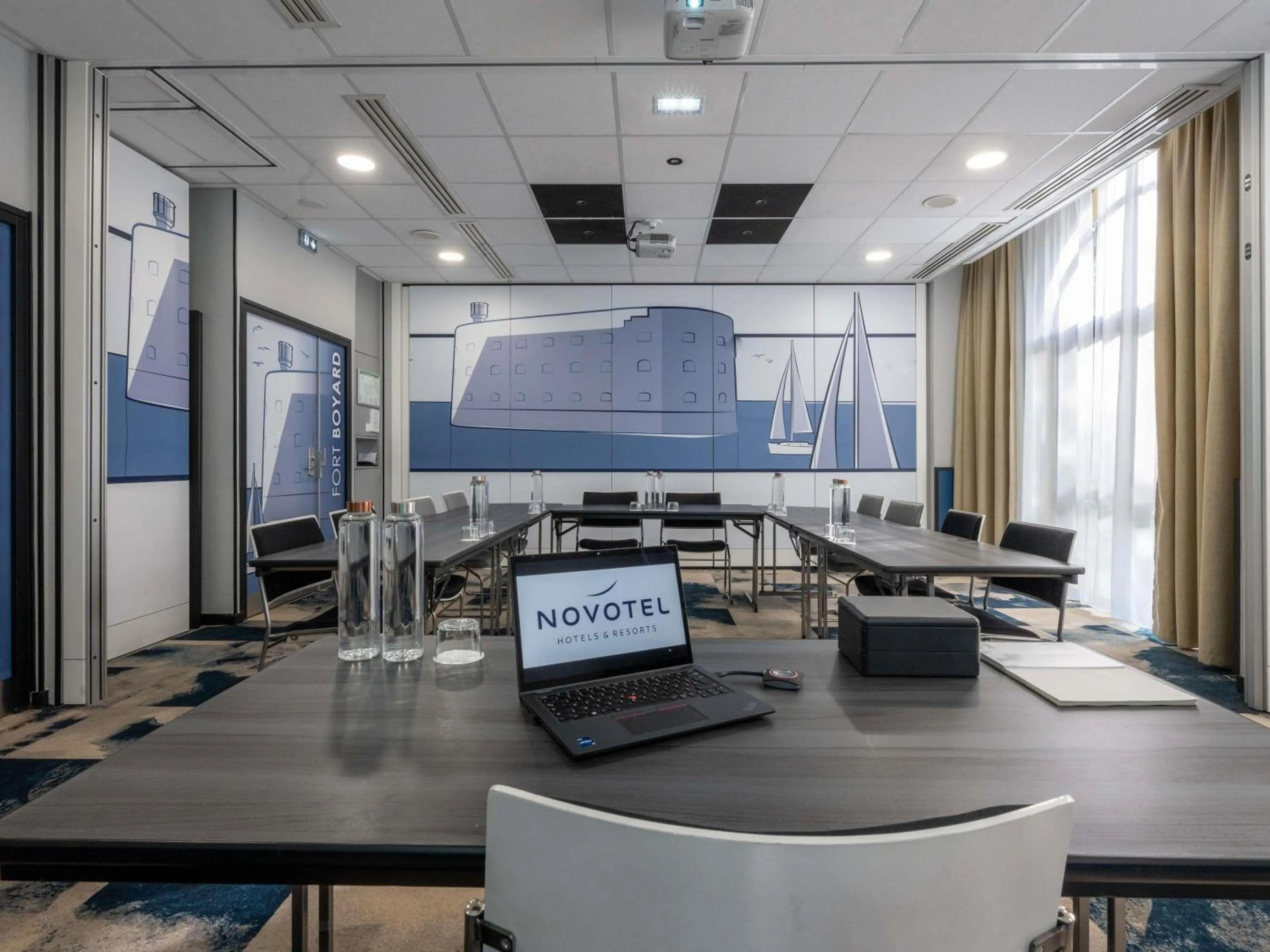 Meeting/conference room in Novotel La Rochelle Centre