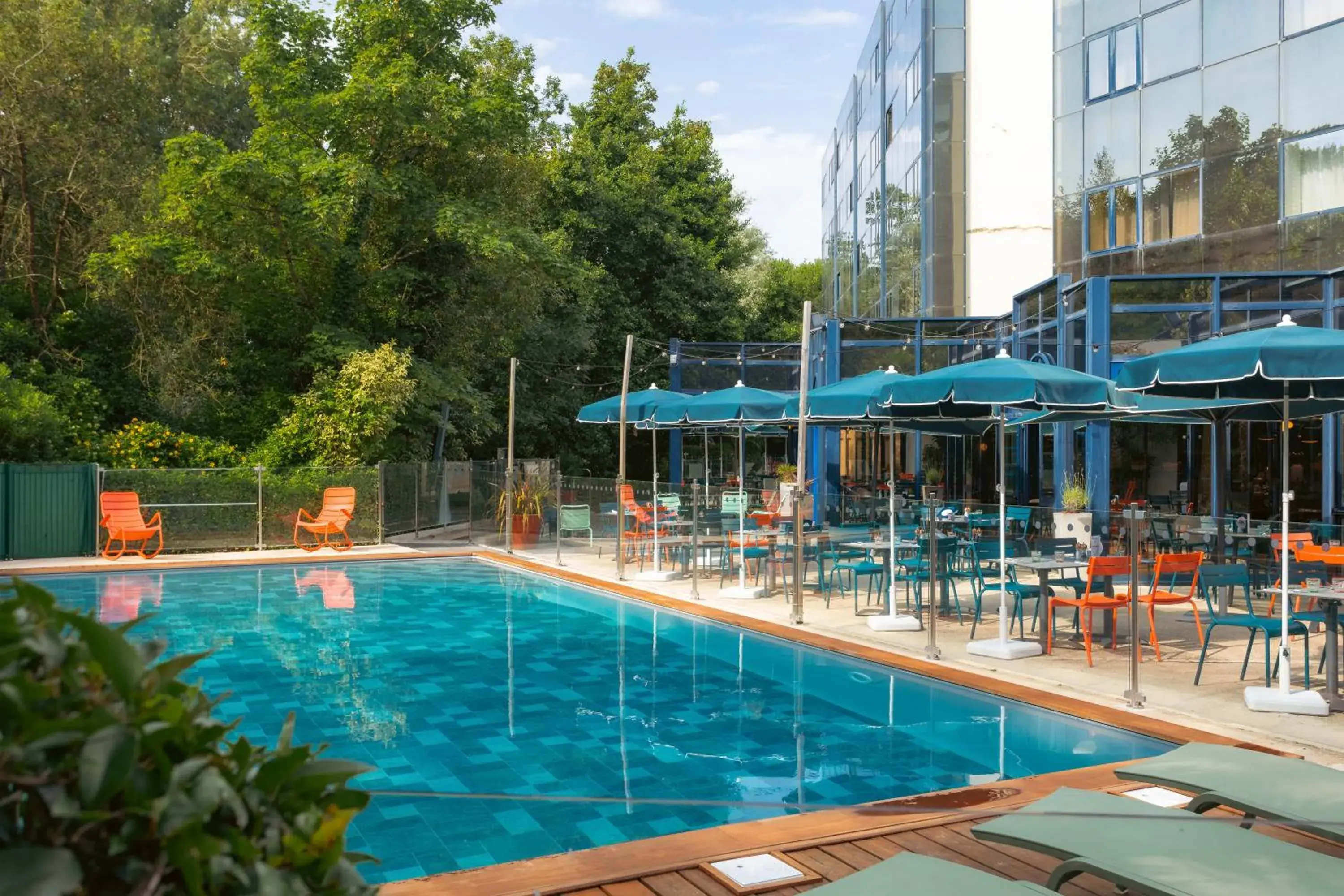 Swimming pool in Novotel La Rochelle Centre Swimming pool in Novotel La Rochelle Centre