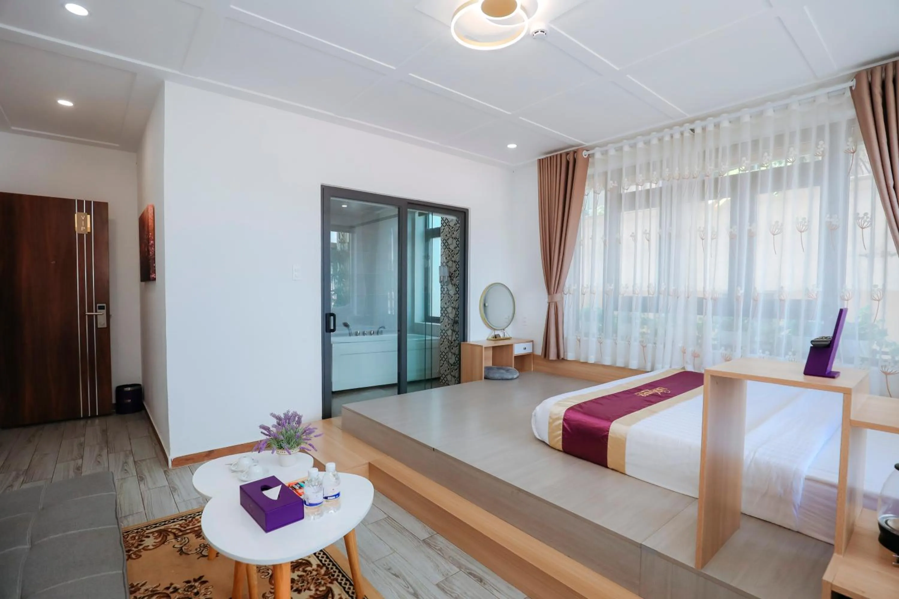 Bed in Sweet Lavender Hotel