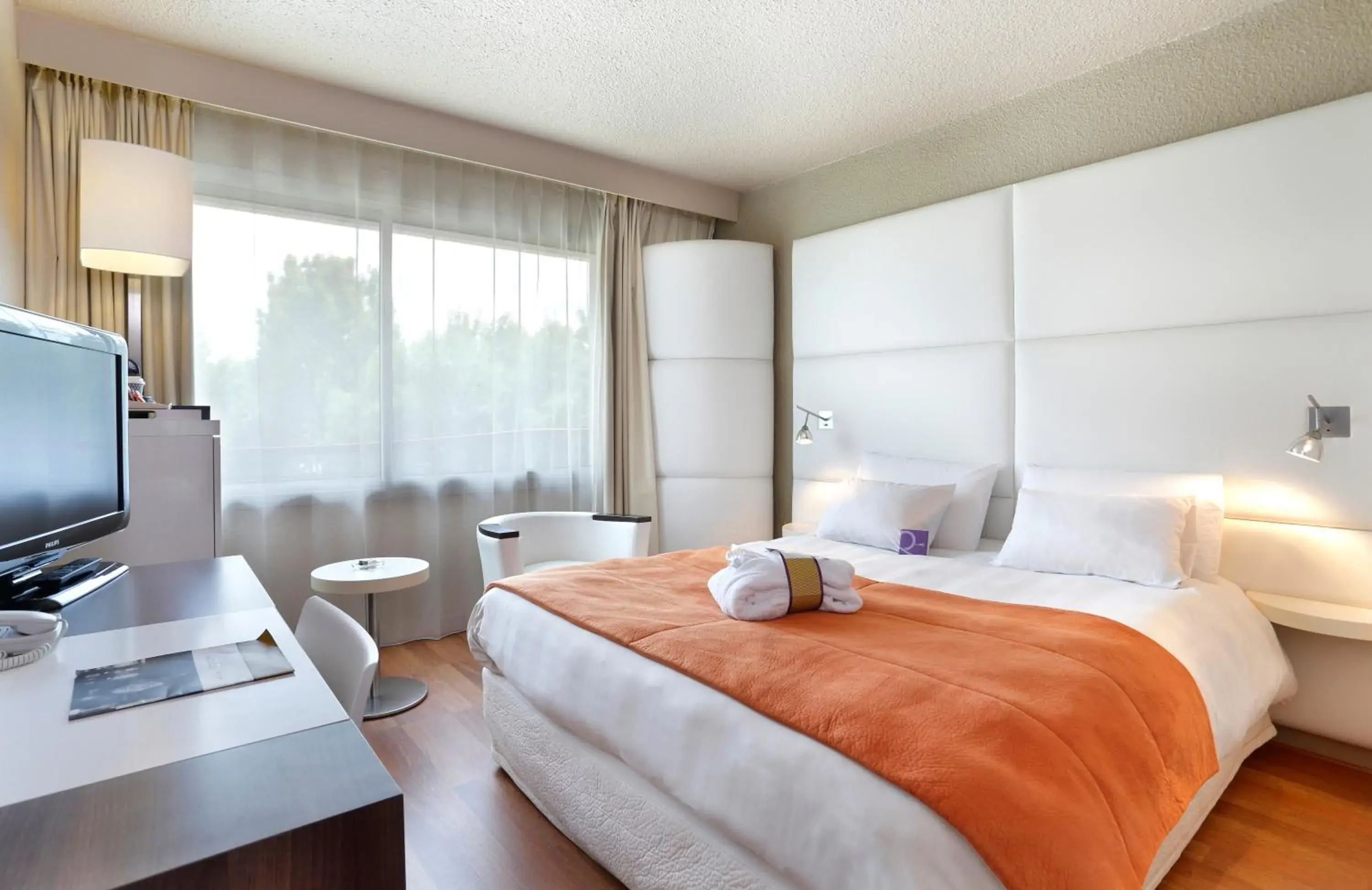 Bed in Mercure Brive Bed in Mercure Brive