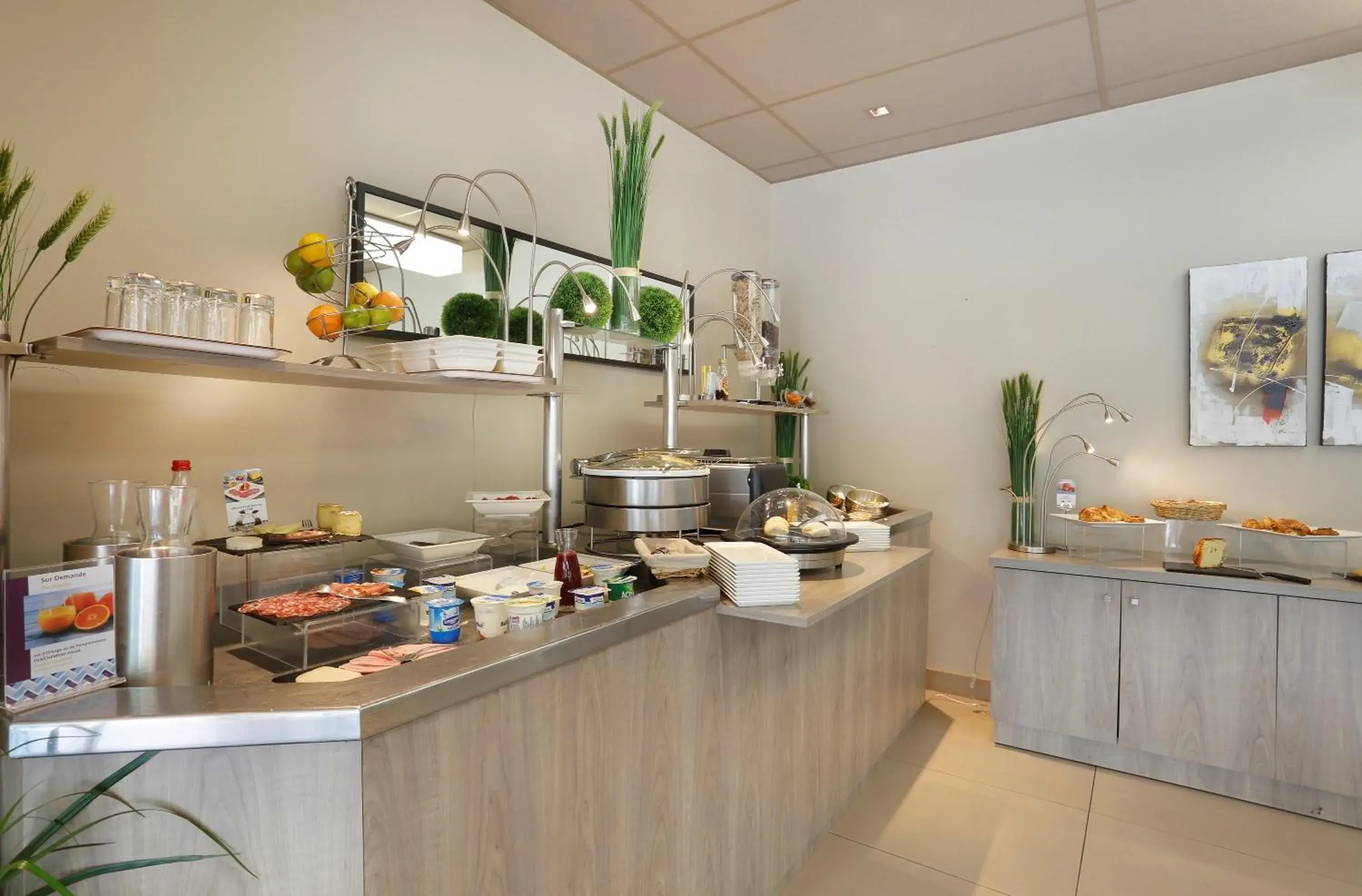 Restaurant/places to eat in Mercure Brive Restaurant/places to eat in Mercure Brive