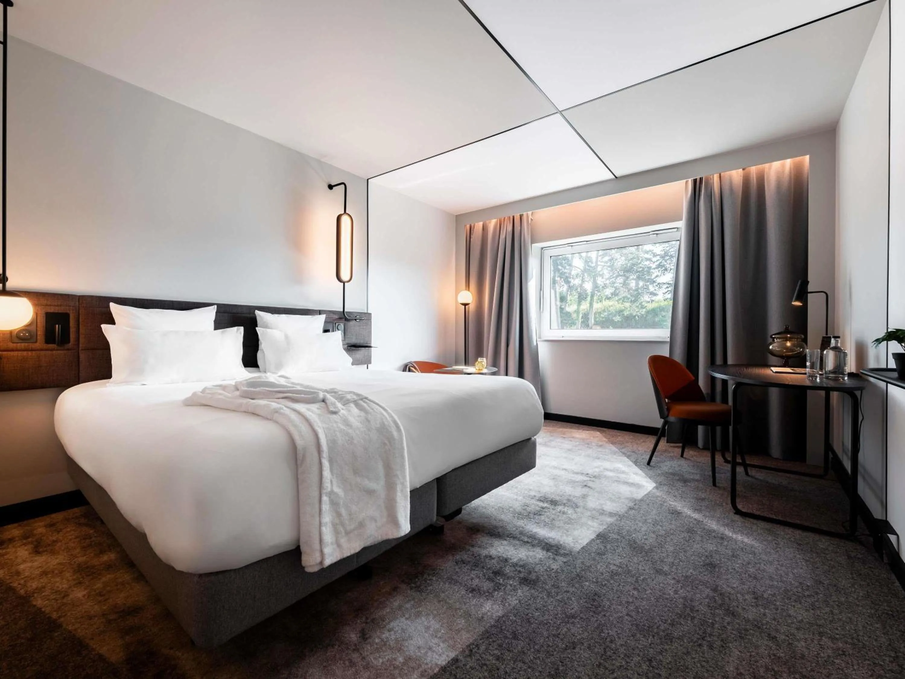 Bedroom, Bed in Novotel Belfort Centre Atria