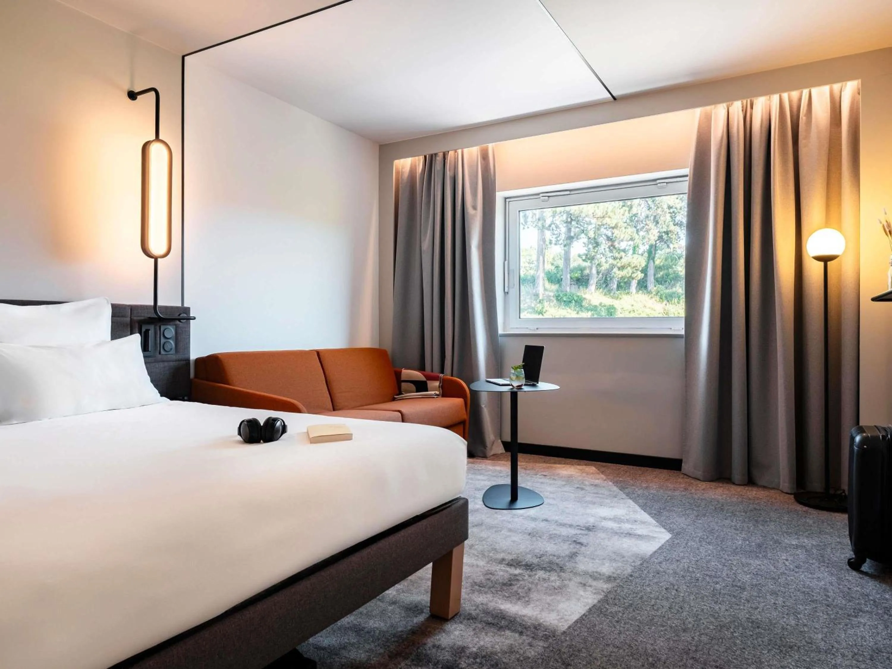 Bedroom, Bed in Novotel Belfort Centre Atria