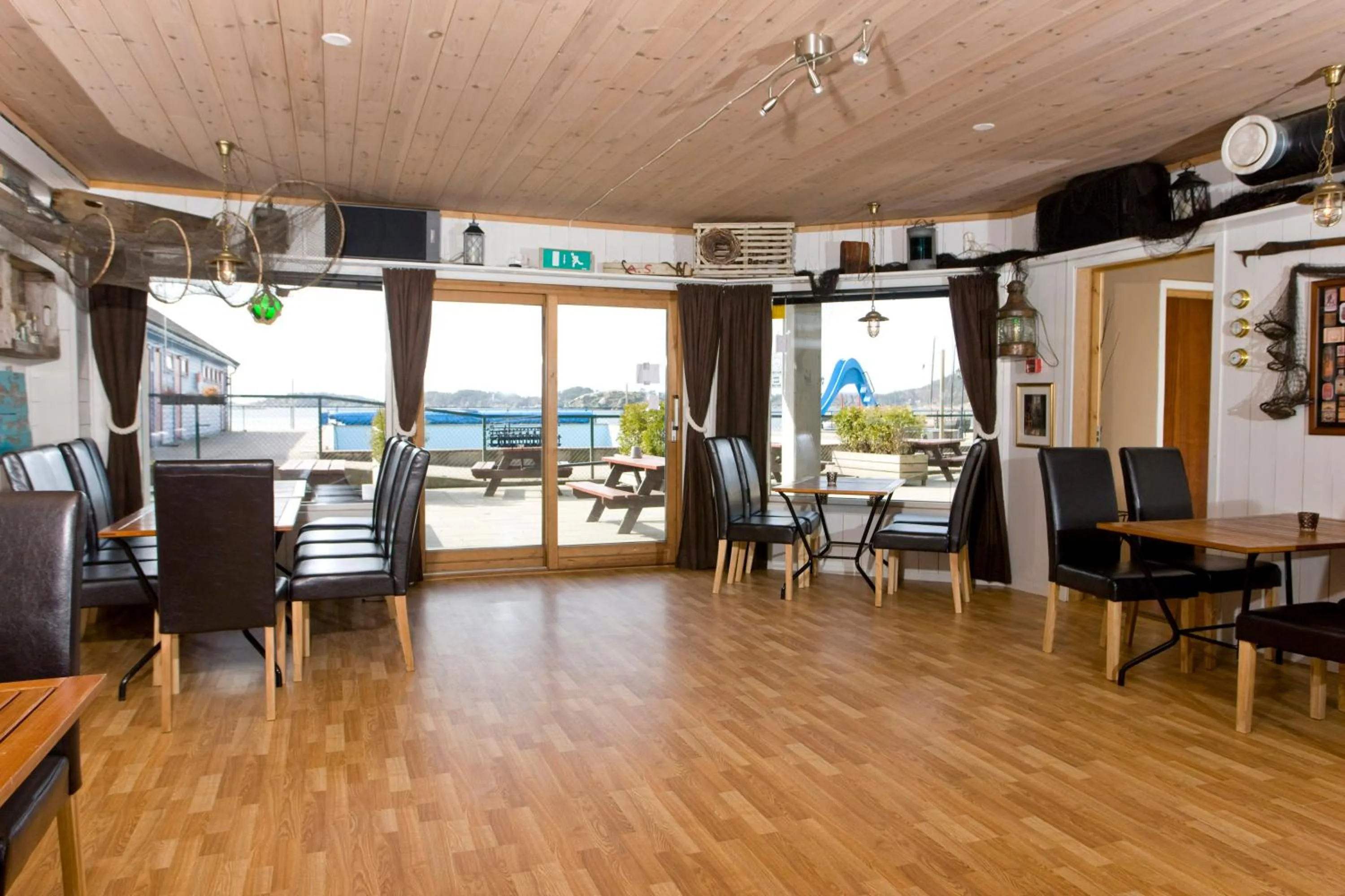 Restaurant/places to eat in Åros Feriesenter