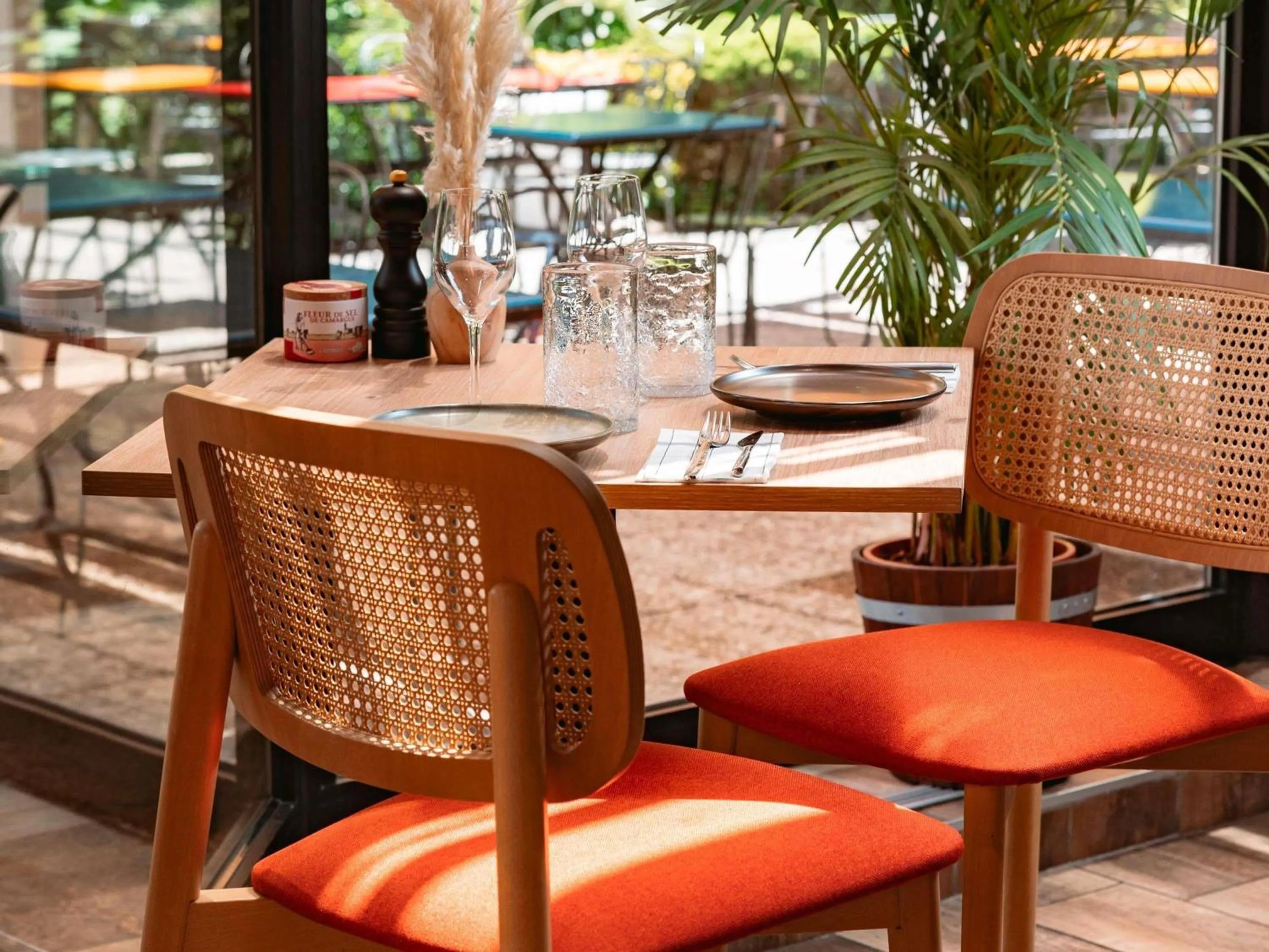 Restaurant/places to eat in Novotel Aix-en-Provence Pont de L'Arc