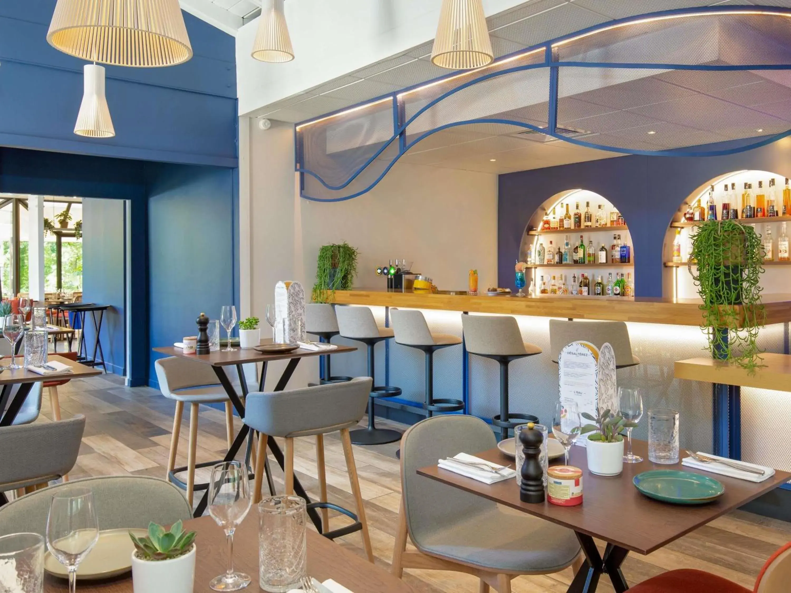 Property building in Novotel Aix-en-Provence Pont de L'Arc Property building in Novotel Aix-en-Provence Pont de L'Arc