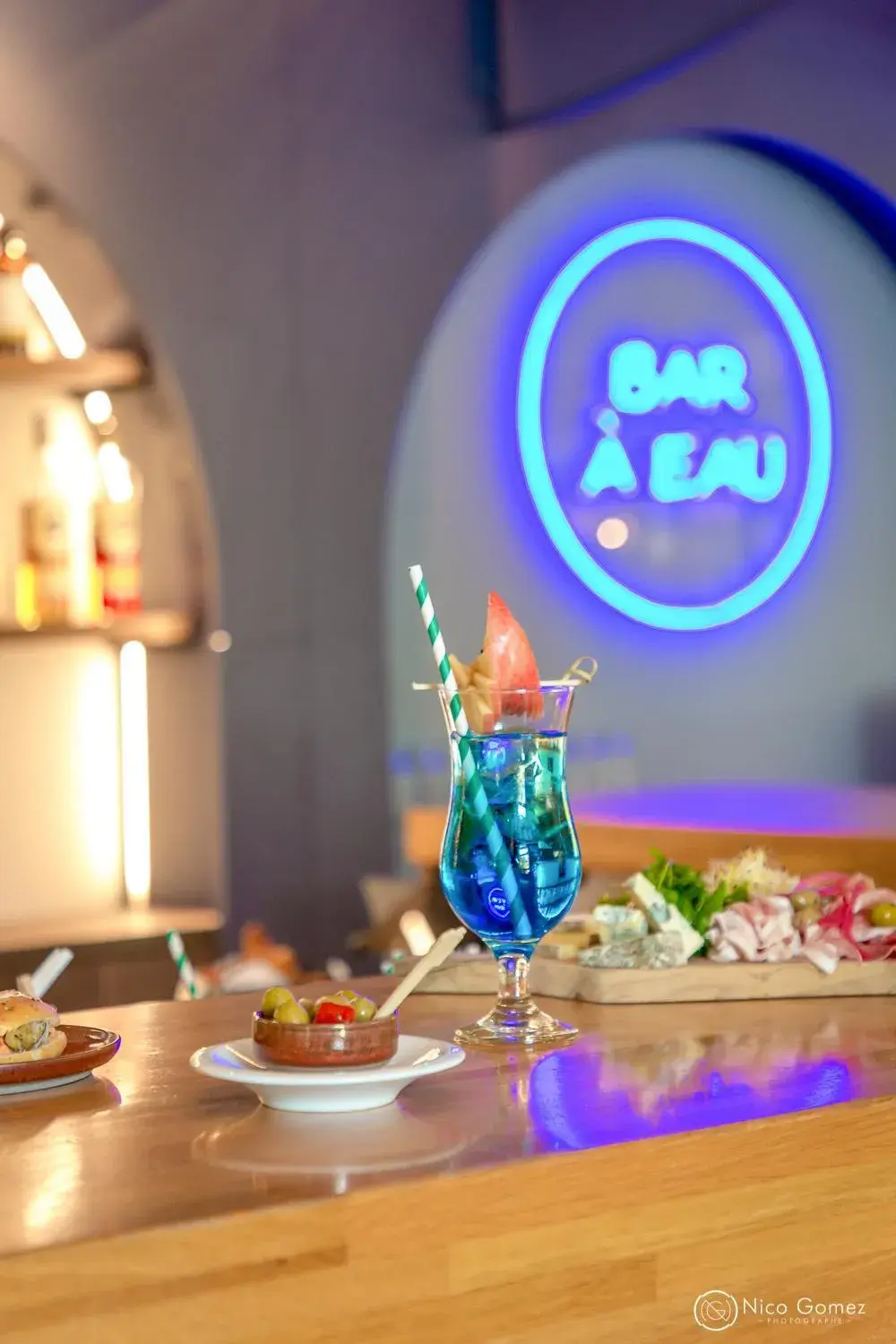 Lounge or bar in Novotel Aix-en-Provence Pont de L'Arc Lounge or bar in Novotel Aix-en-Provence Pont de L'Arc