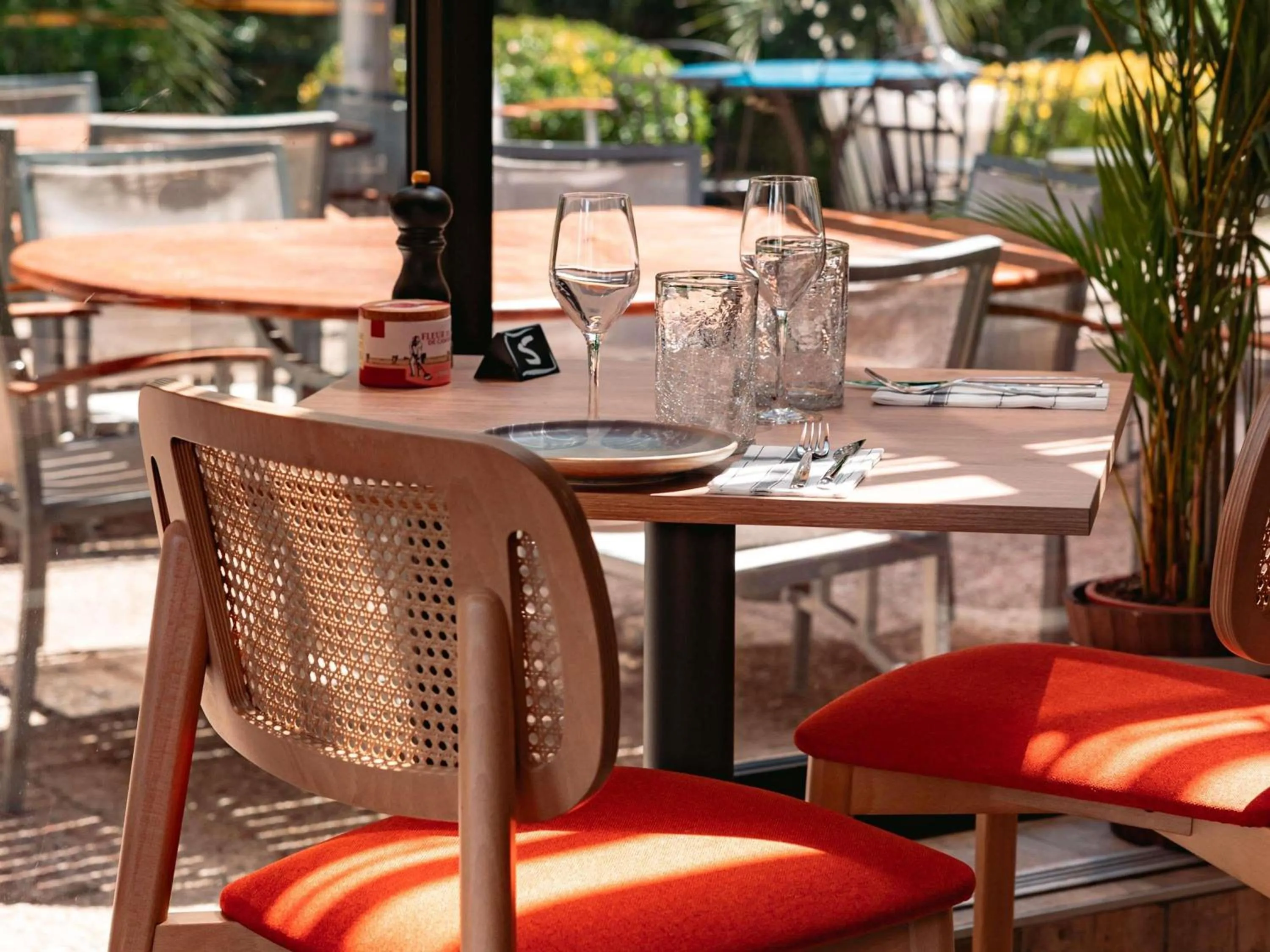 Restaurant/places to eat in Novotel Aix-en-Provence Pont de L'Arc