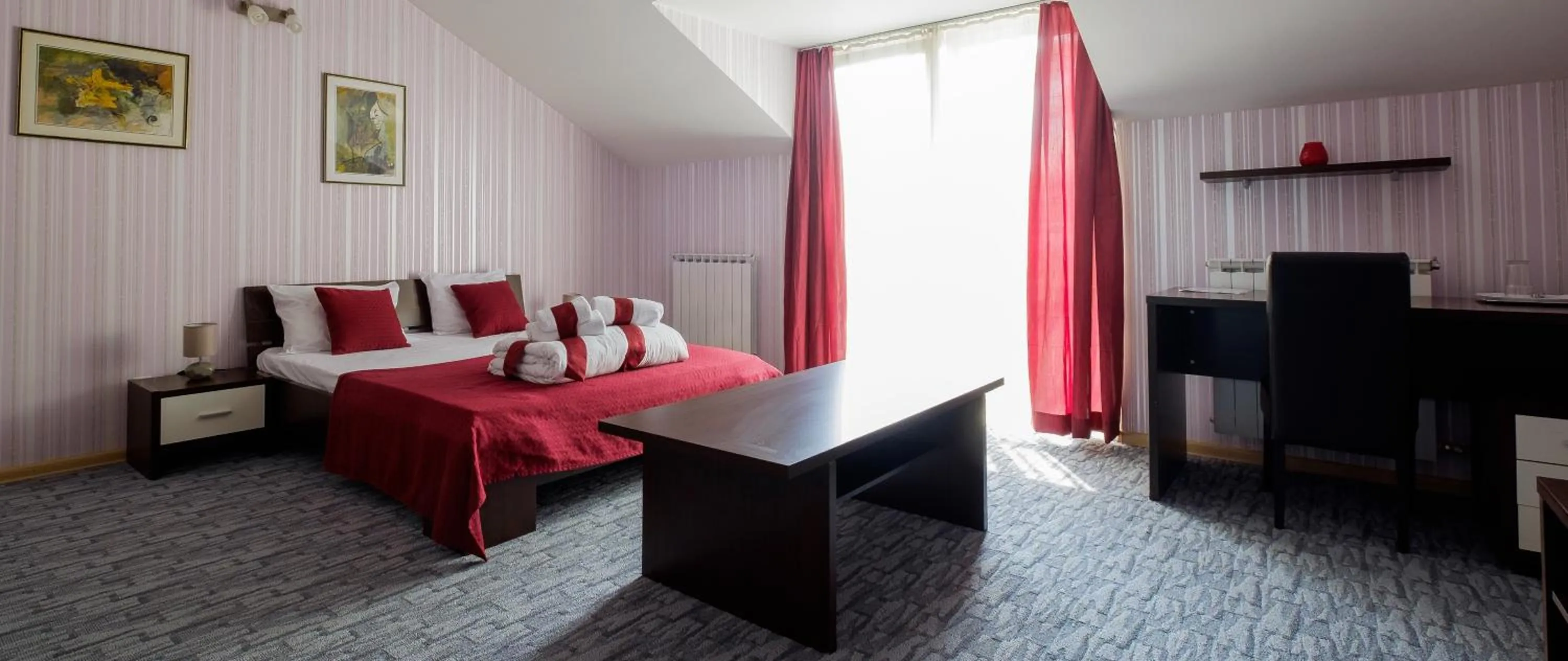 Bathroom, Bed in Villa Bulevar